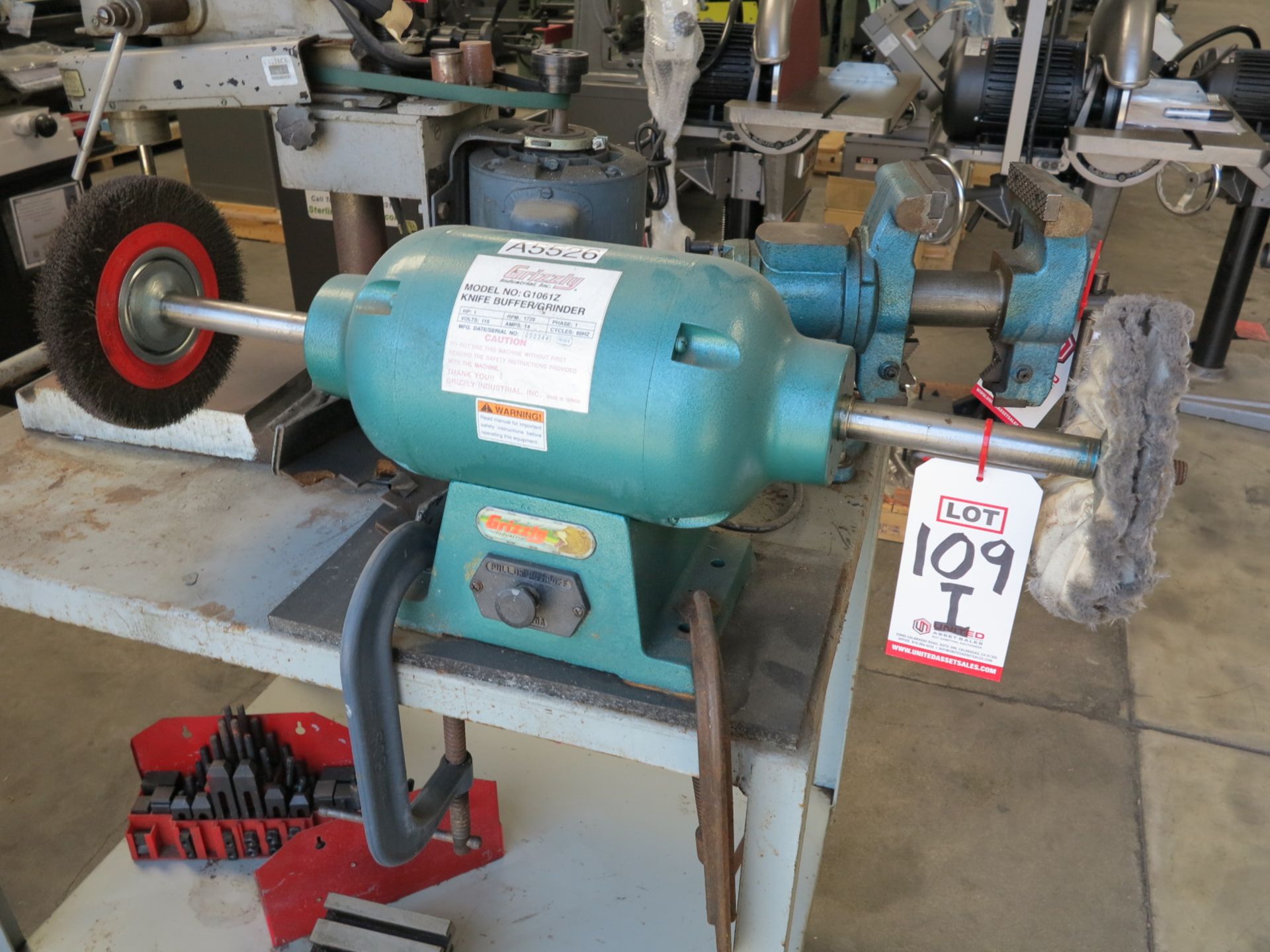 GRIZZLY KNIFE BUFFER/GRINDER, MODEL G10617, 1 HP (LOCATION: RUSH ST., SOUTH EL MONTE, CA)