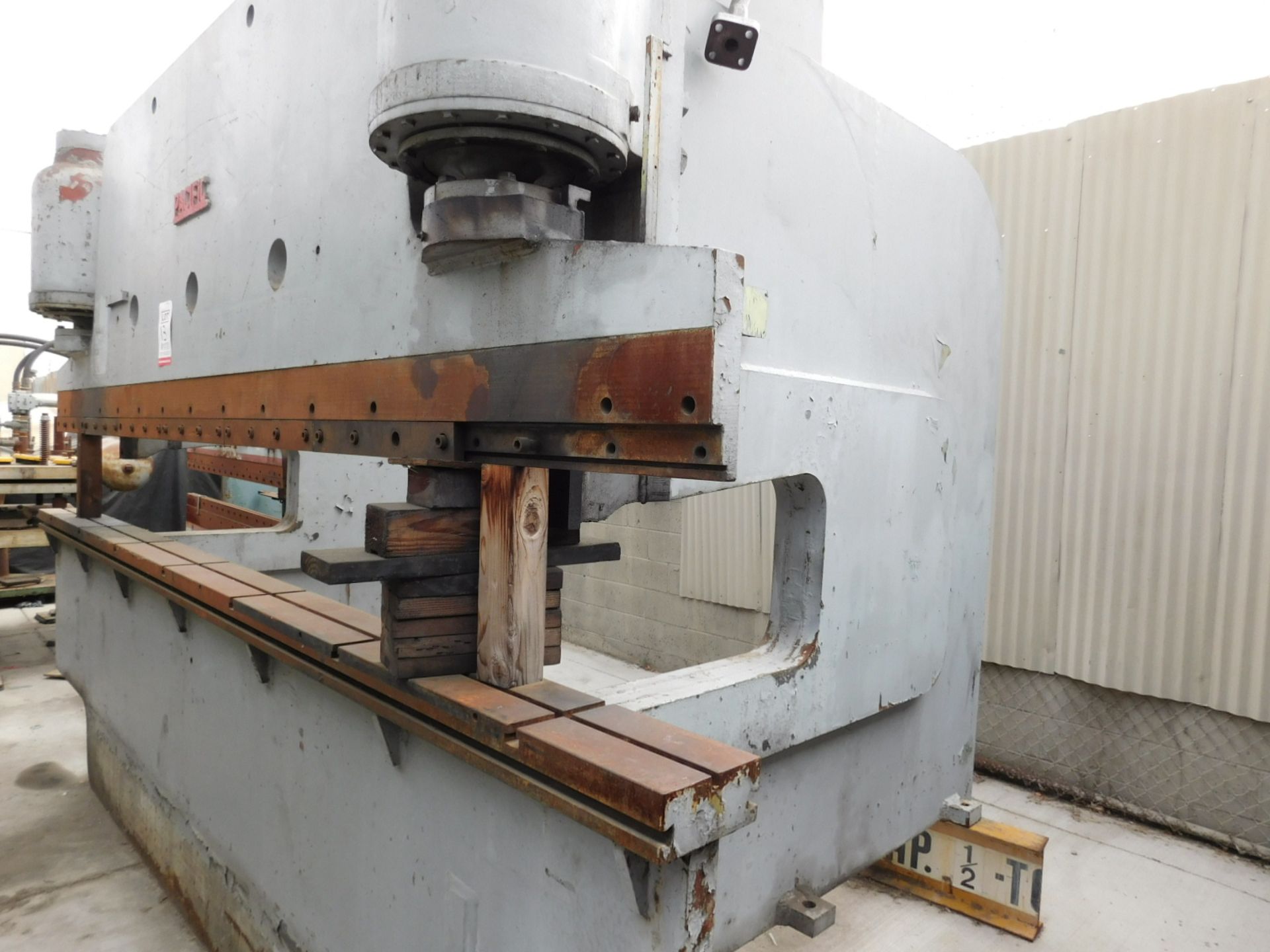 150 TON X 14' PACIFIC HEAVY DUTY HYDRAULIC PRESS BRAKE W/ HUGE 38" DEEP THROAT, MODEL K - 150 - - Image 2 of 5