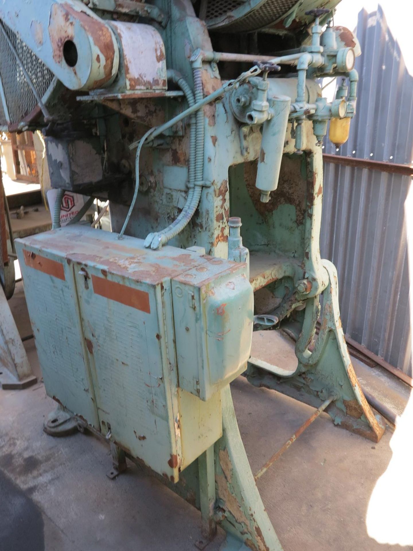 60 TON X 3 1/2" BLISS OBI PUNCH PRESS, MODEL 21 1/2, MOTORIZIED RAM ADJUSTMENT, AIR CLUTCH & AIR - Image 3 of 3