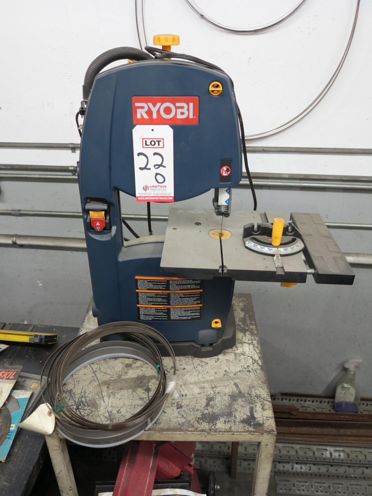 RYOBI BS903 9" BAND SAW, 2.5 AMP