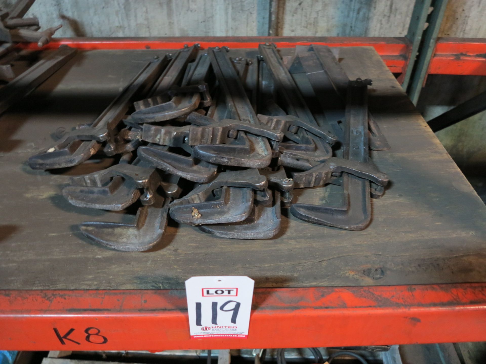 LOT - SUPER Y CLAMPS