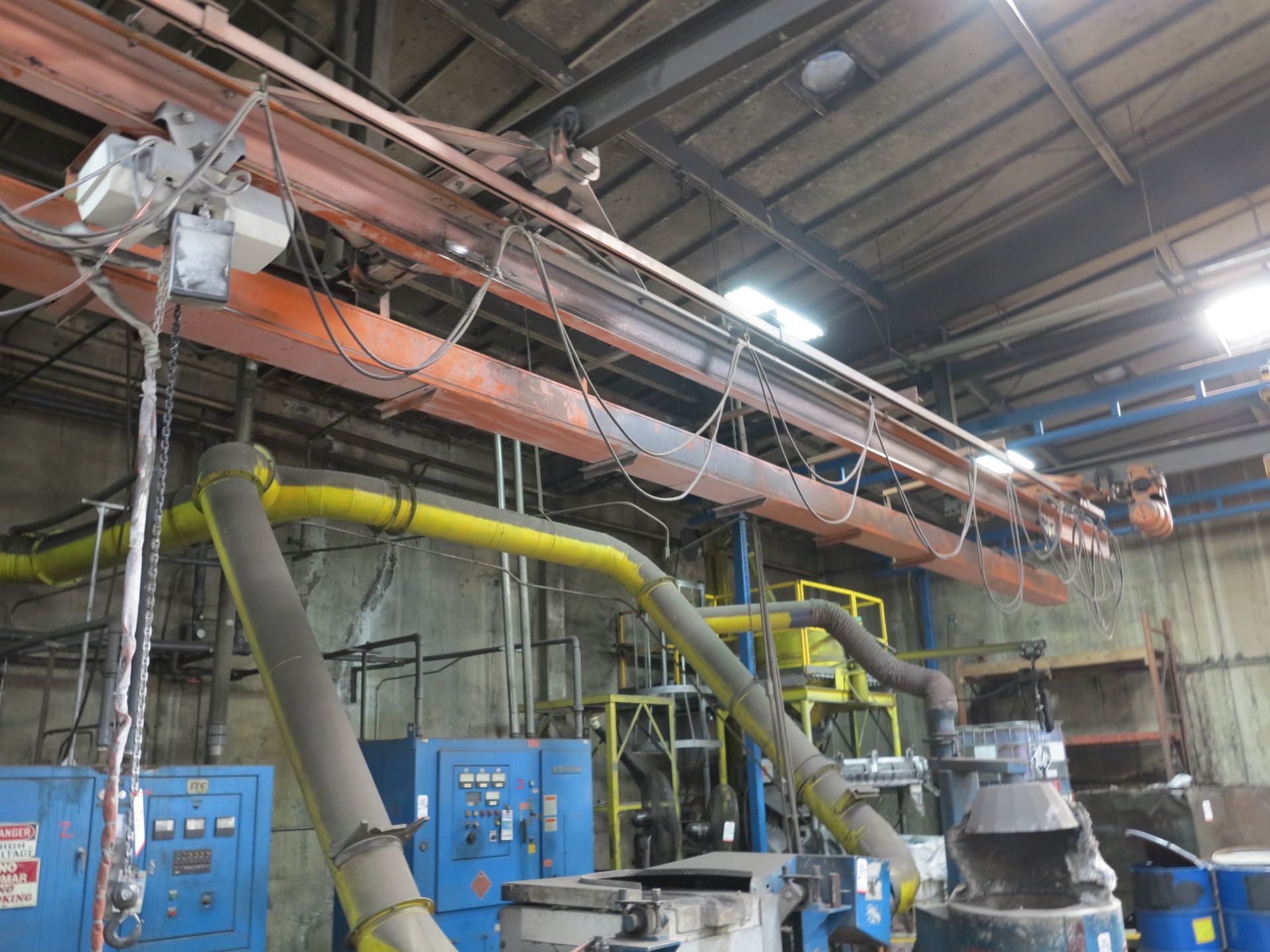 OVERHEAD CRANE SYSTEM W/ DUST COLLECTION/EXHAUST SYSTEM, APPROX. 120' SPAN, TRAVELS APPROX. 45' - Image 4 of 6