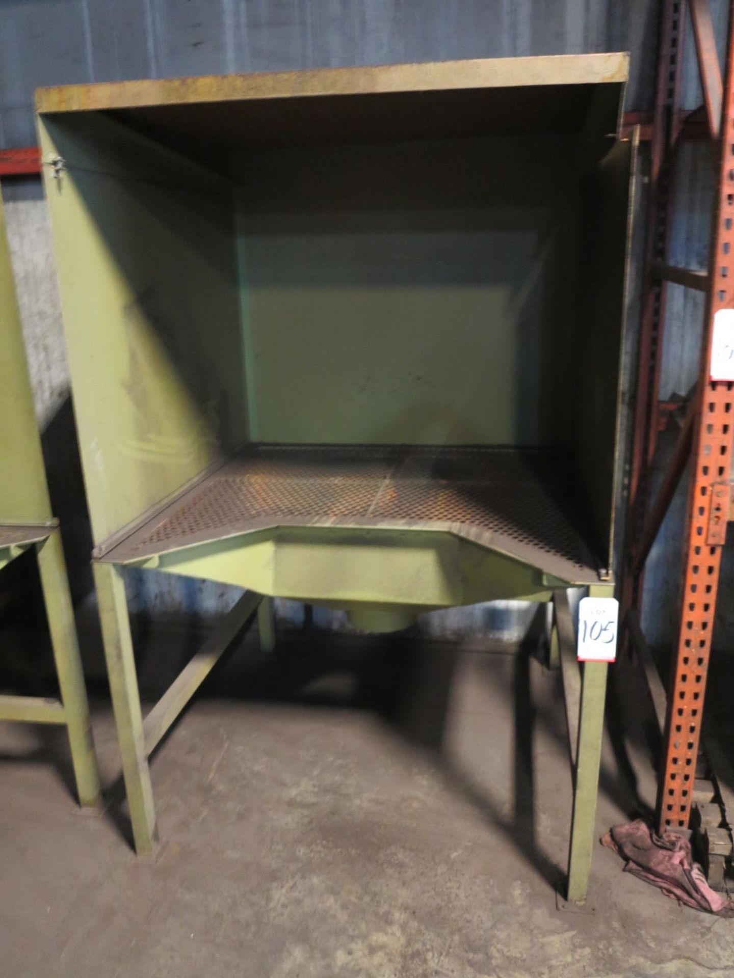 STEEL GRINDING BOOTH, W/ DOWNDRAFT TABLE, WORK AREA MEASURES 4' X 4' X 42" HT