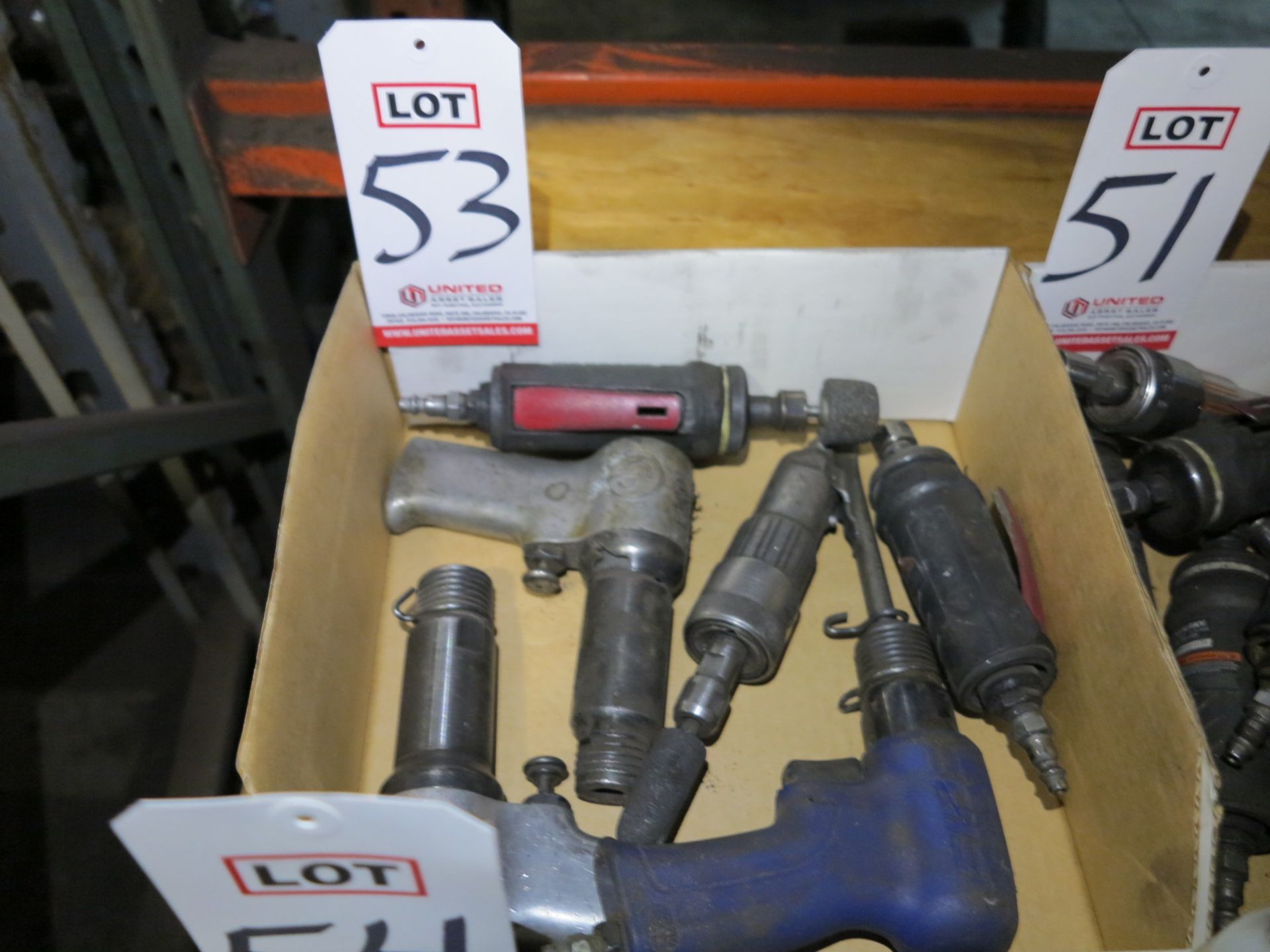 LOT - (3) PNEUMATIC CHISELS AND (2) DIE GRINDERS