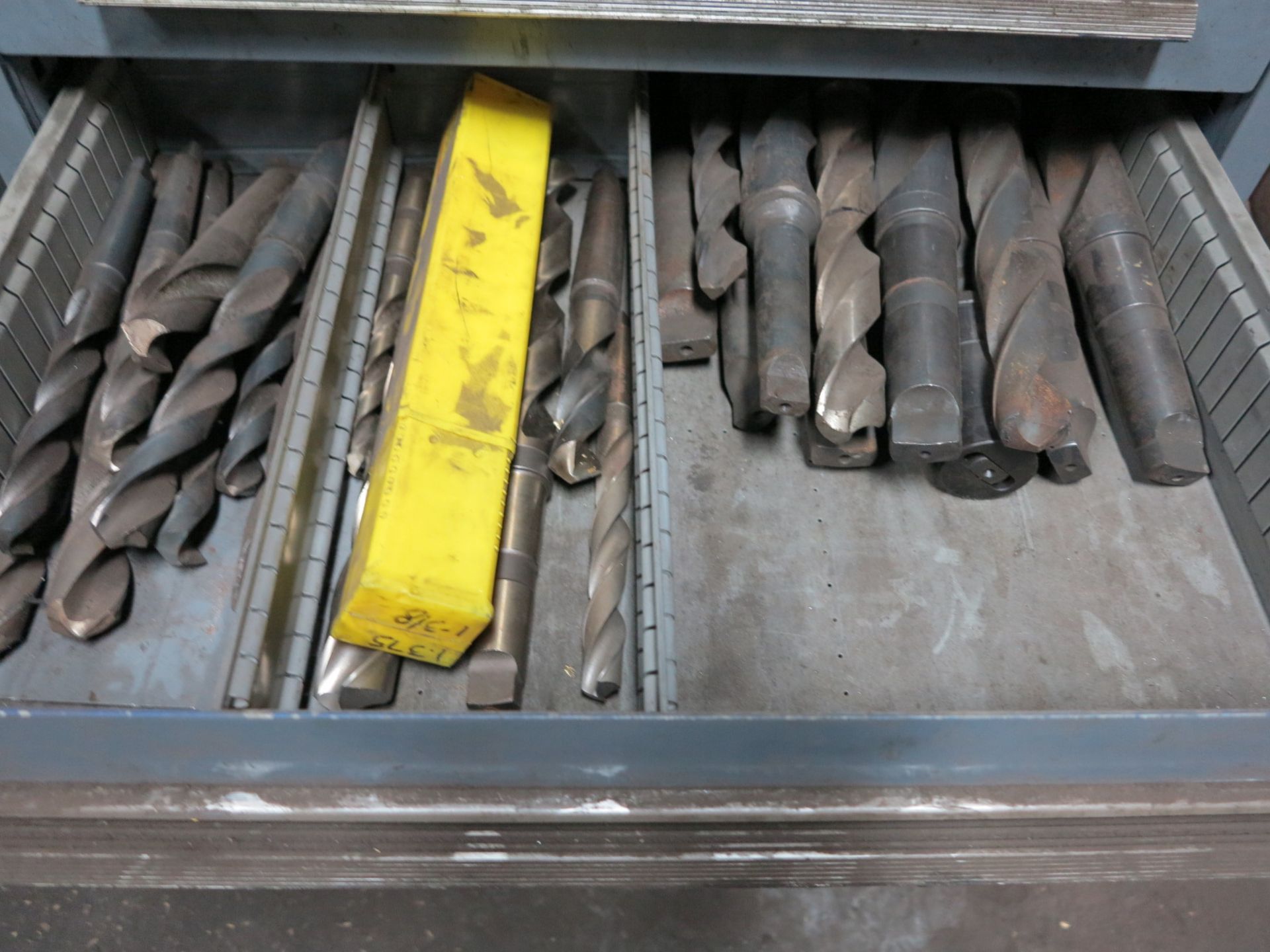 LOT - 7-DRAWER TOOL CABINET FULL OF MORRIS TAPER DRILLS, INCLUDES SMALL TOOL BOX ON TOP - Image 6 of 7