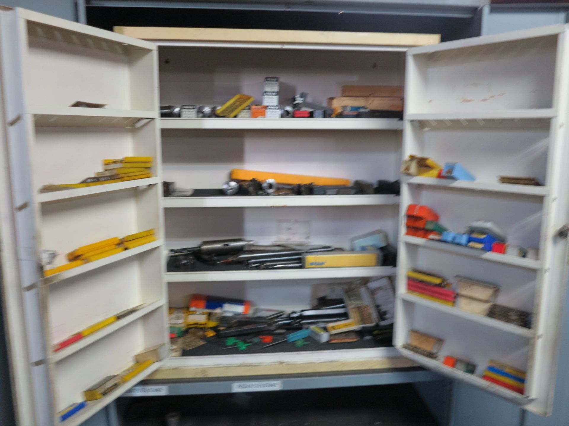 LOT - SMALL 2-DOOR CABINET FULL OF LATHE TOOLING, INSERTS, 5C COLLETS, BORING BARS, ETC. - Image 2 of 5