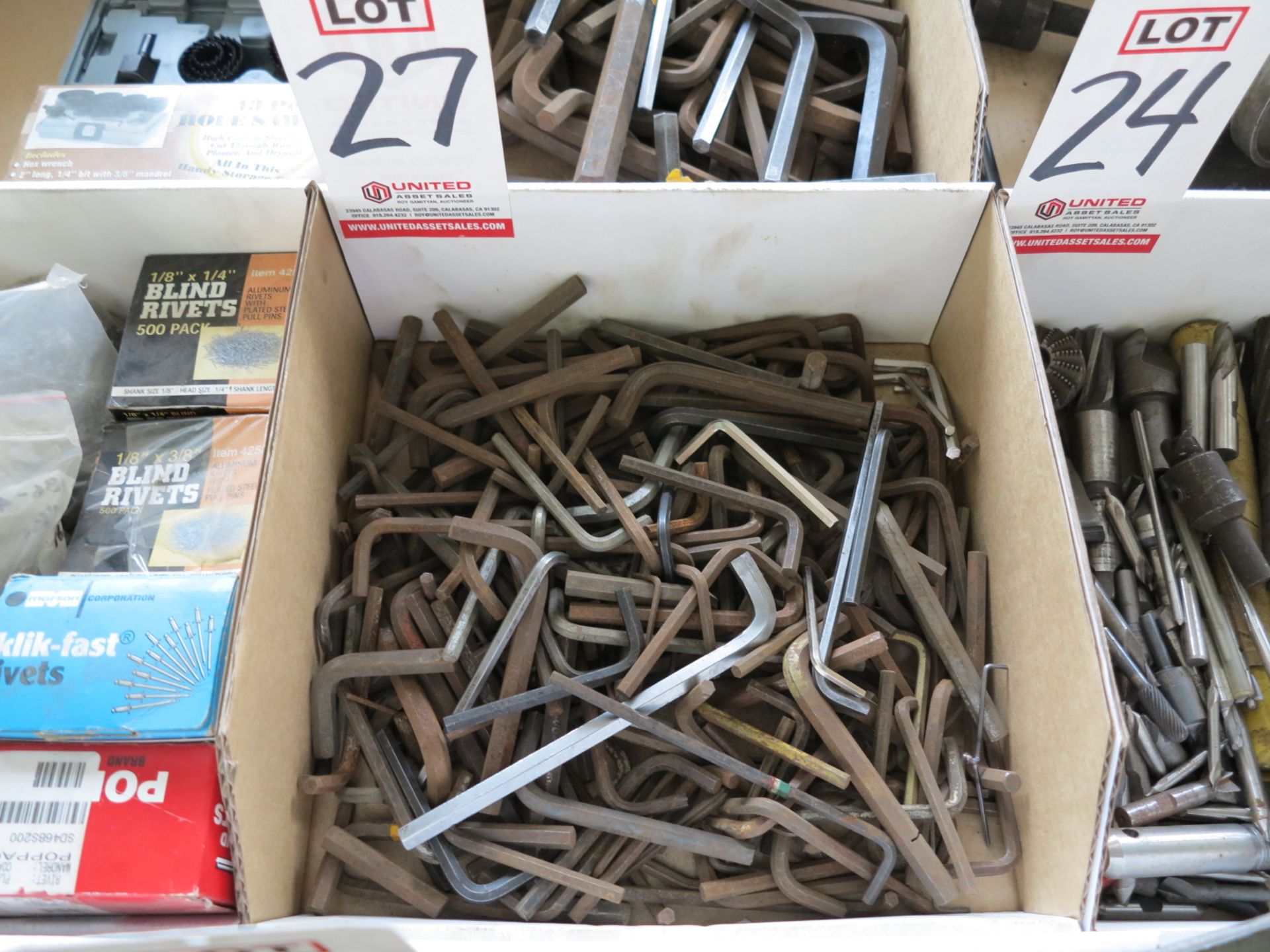 LOT - MEDIUM ALLEN WRENCHES