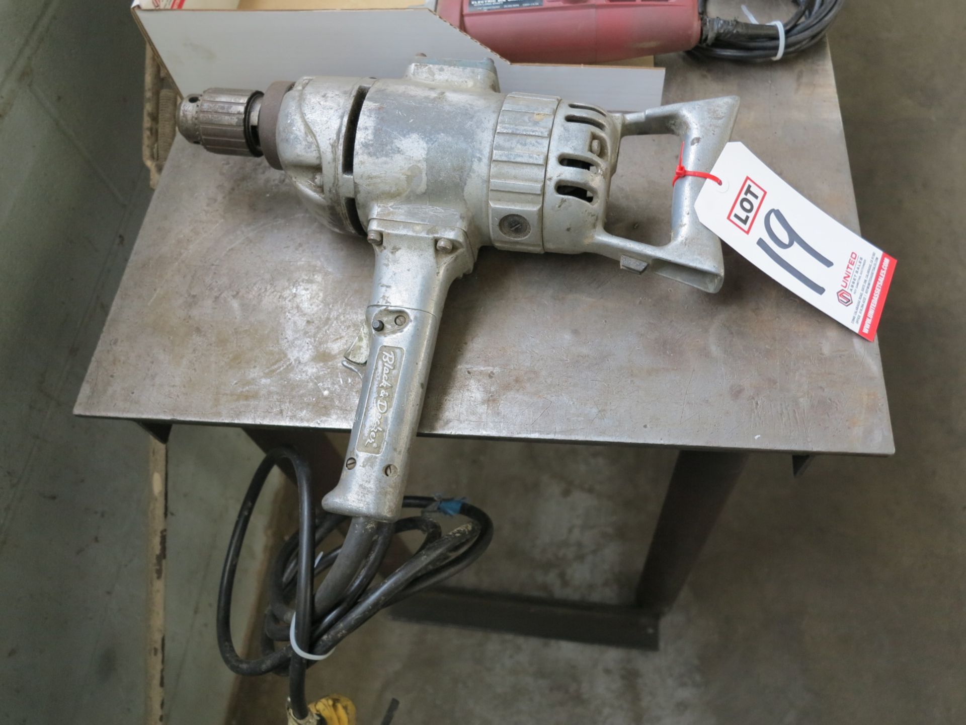 BLACK & DECKER HEAVY DUTY ELECTRIC DRILL MOTOR