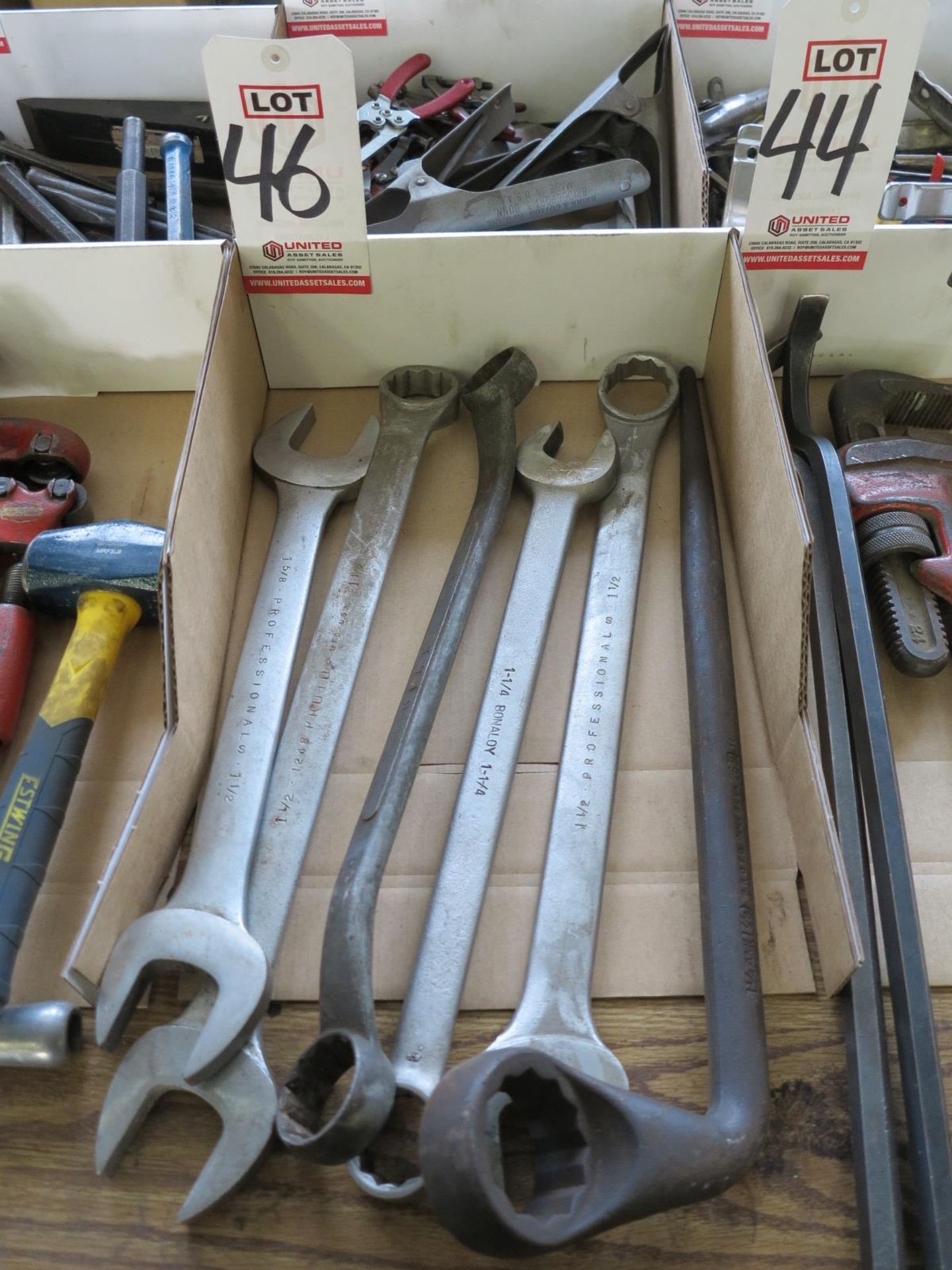 LOT - LARGE WRENCHES