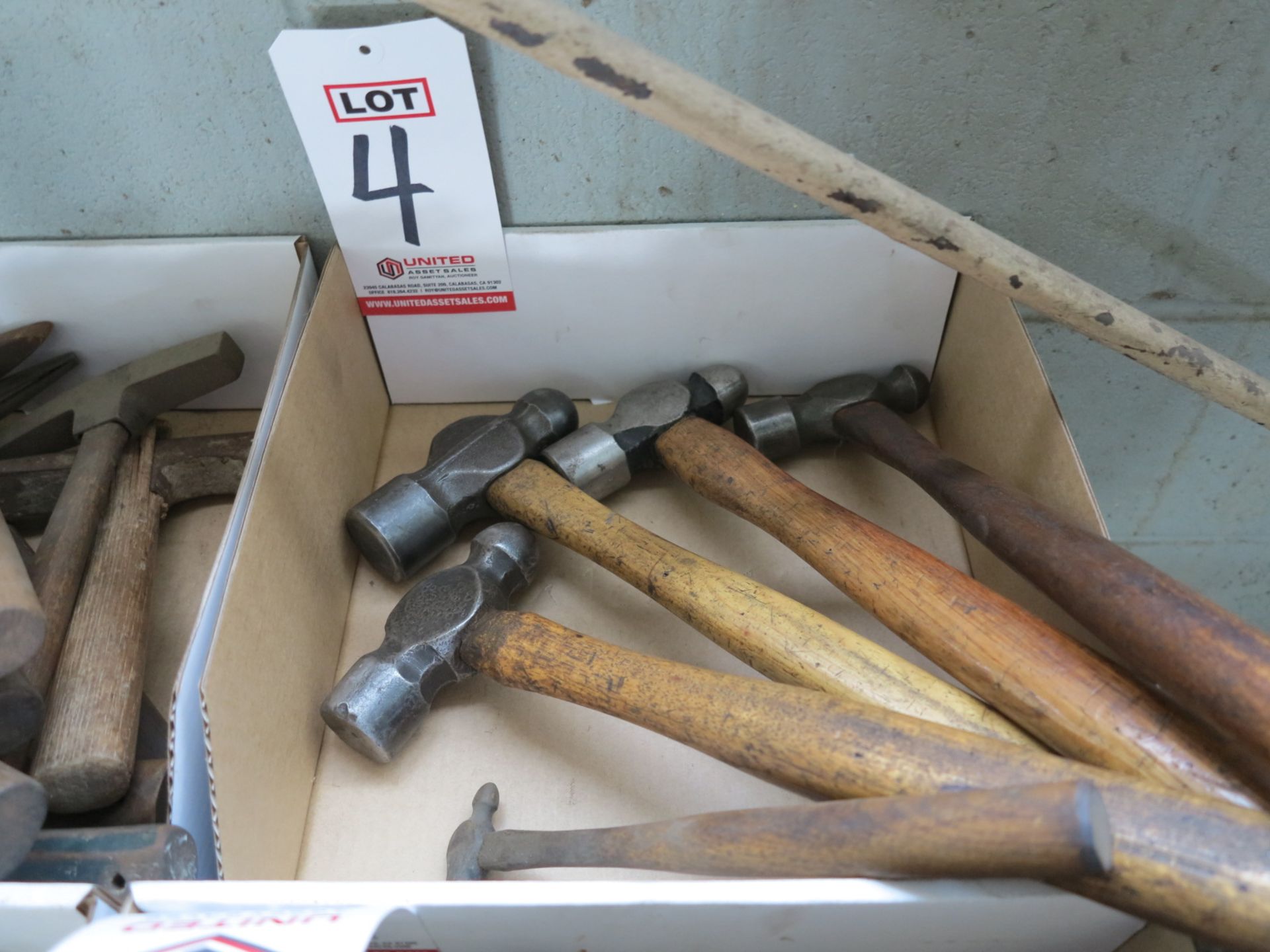 LOT - BALL PEEN HAMMERS, ASSORTED SIZES