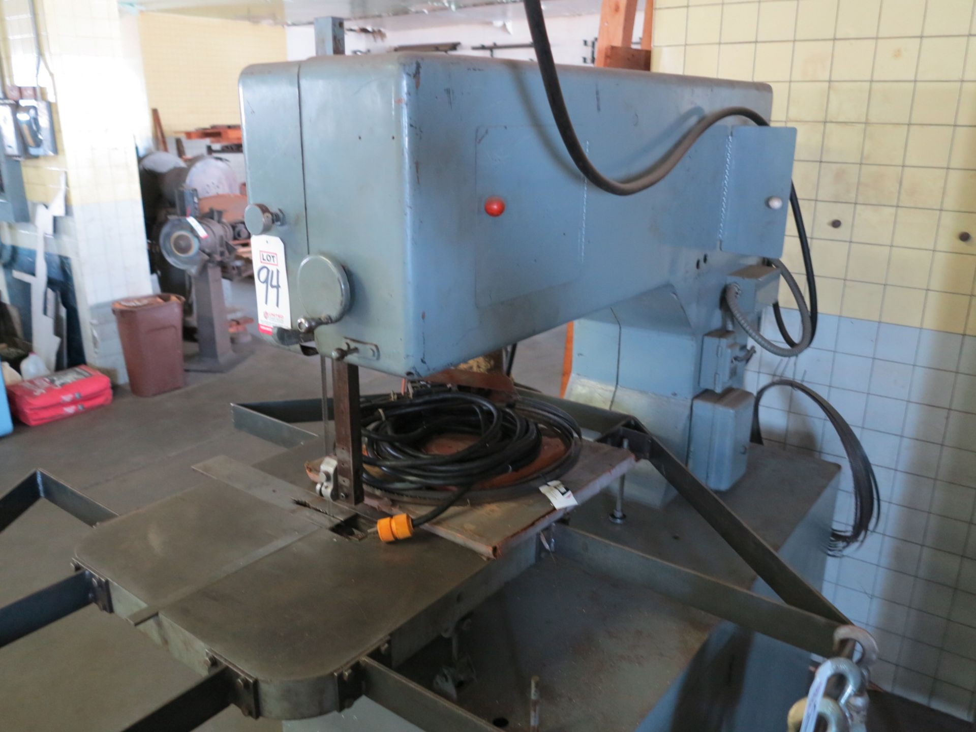 GROB VERTICAL BAND SAW, 36" THROAT, EXTRA BLADES - Image 3 of 3