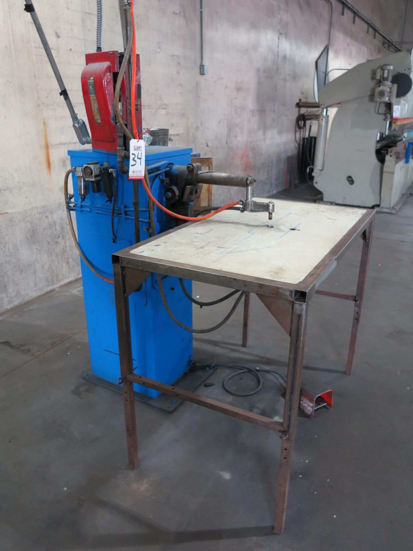 STRYKO SPOT WELDER, D4-18-40, 40 KVA X 16", S/N 23271, JANDA CONTROLLER, FOOT PEDAL