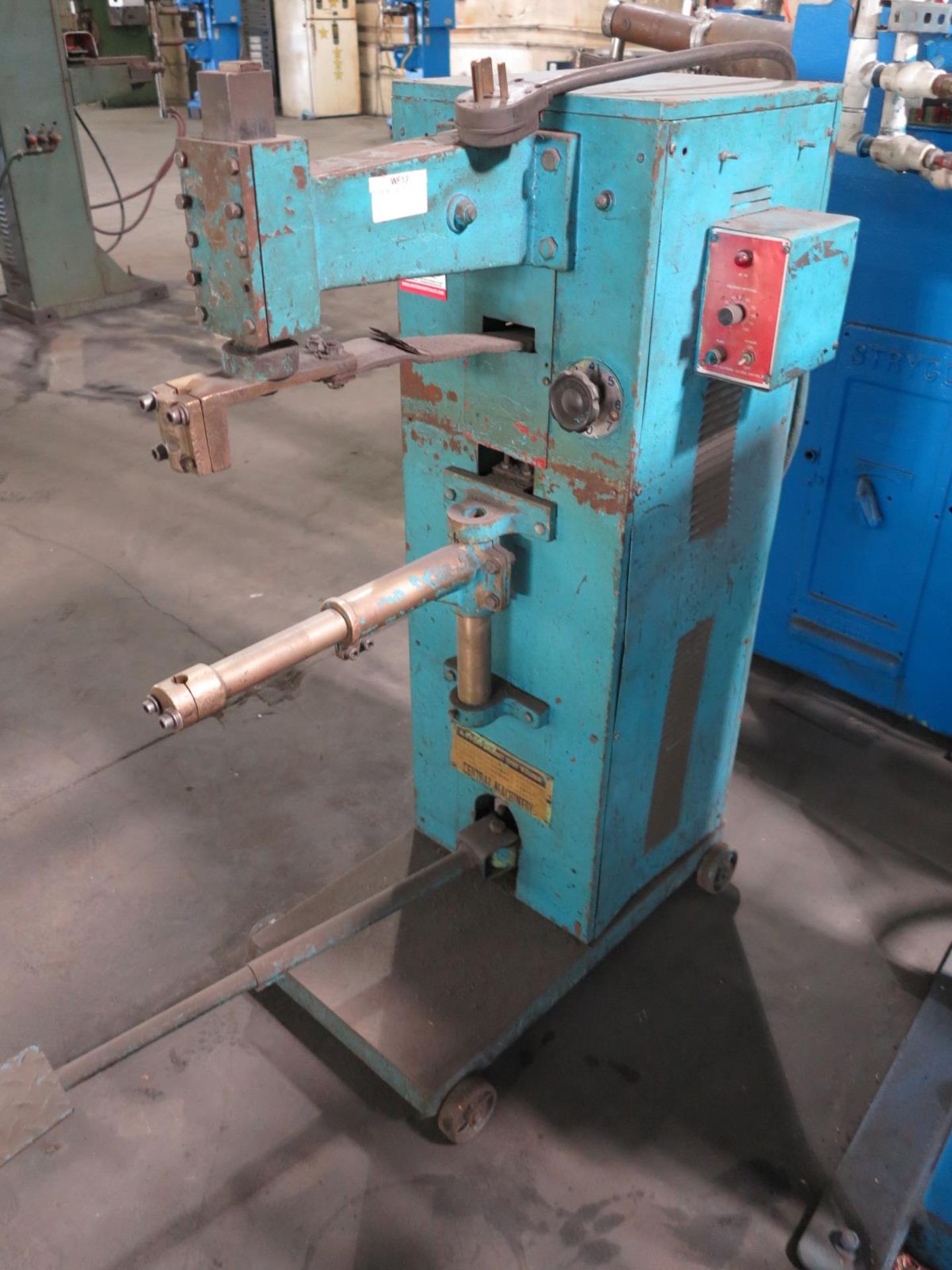 CENTRAL MACHINERY SPOT WELDER, 25 KVA X 16", DATA PLATE UNREADABLE - Image 2 of 2