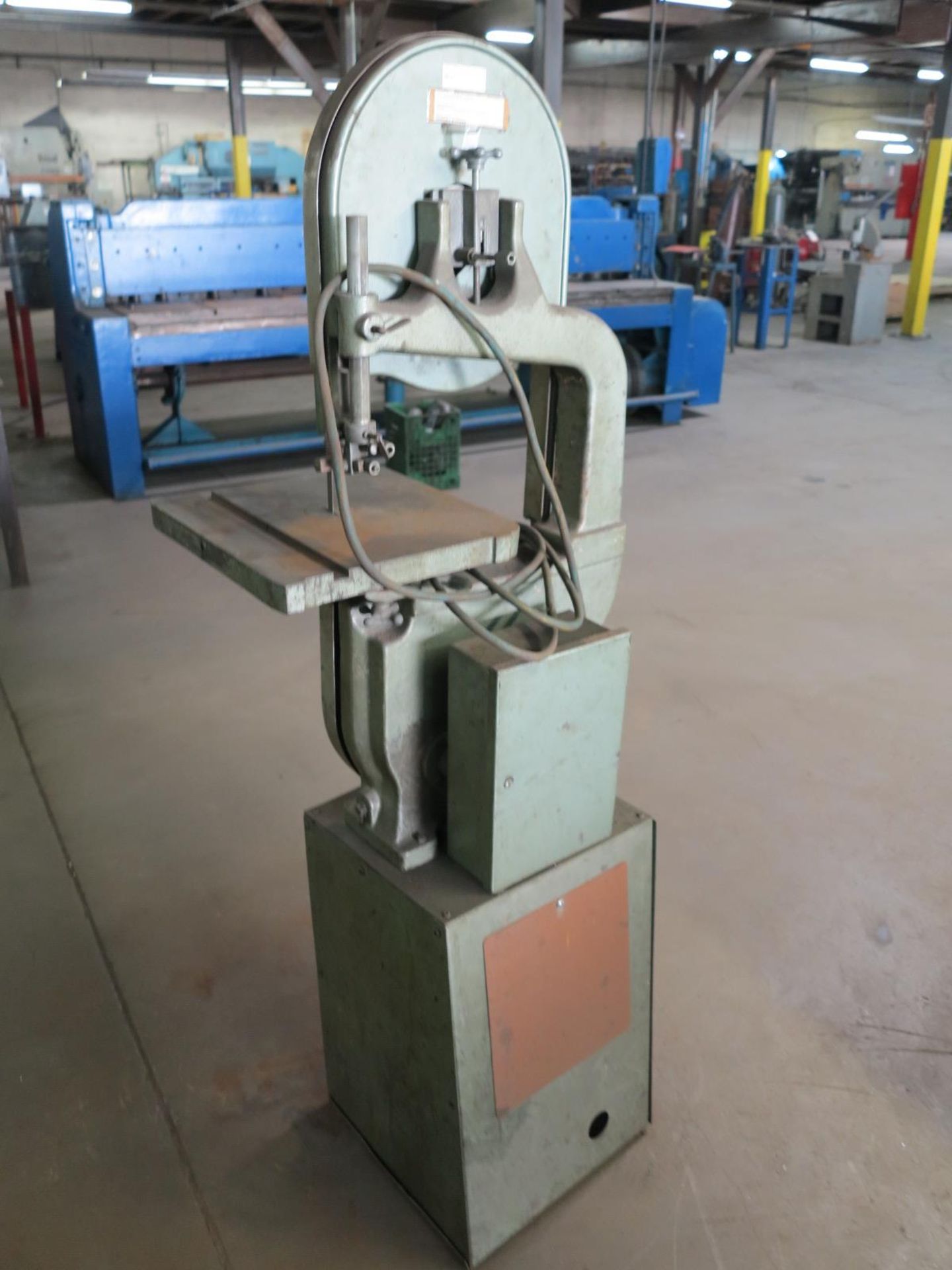 VERTICAL BAND SAW, 1/2" X 92" BLADE