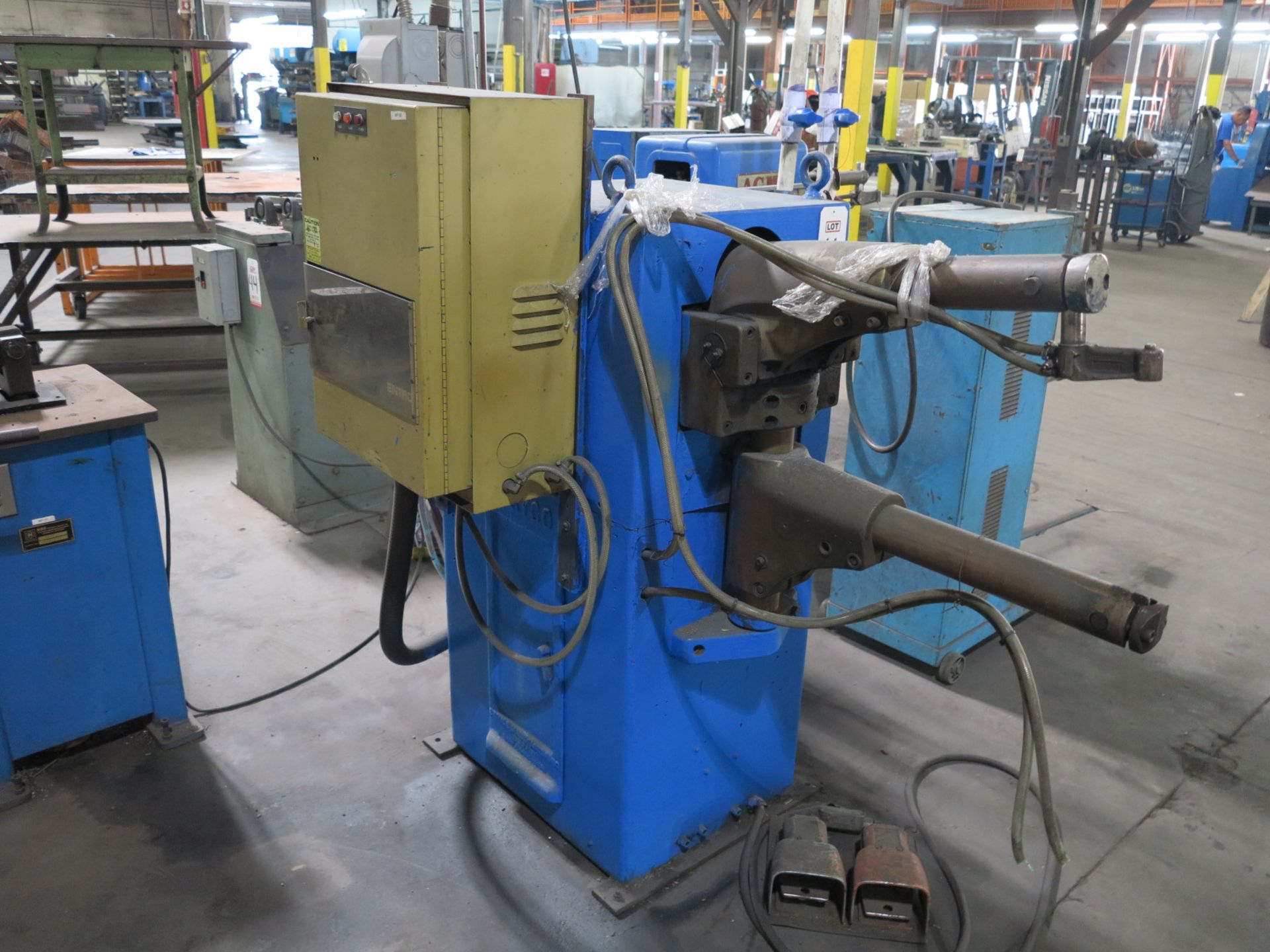 24" STRYCO SPOT WELDER, FOOT PEDAL, ENTRON CONTROL - Image 2 of 2