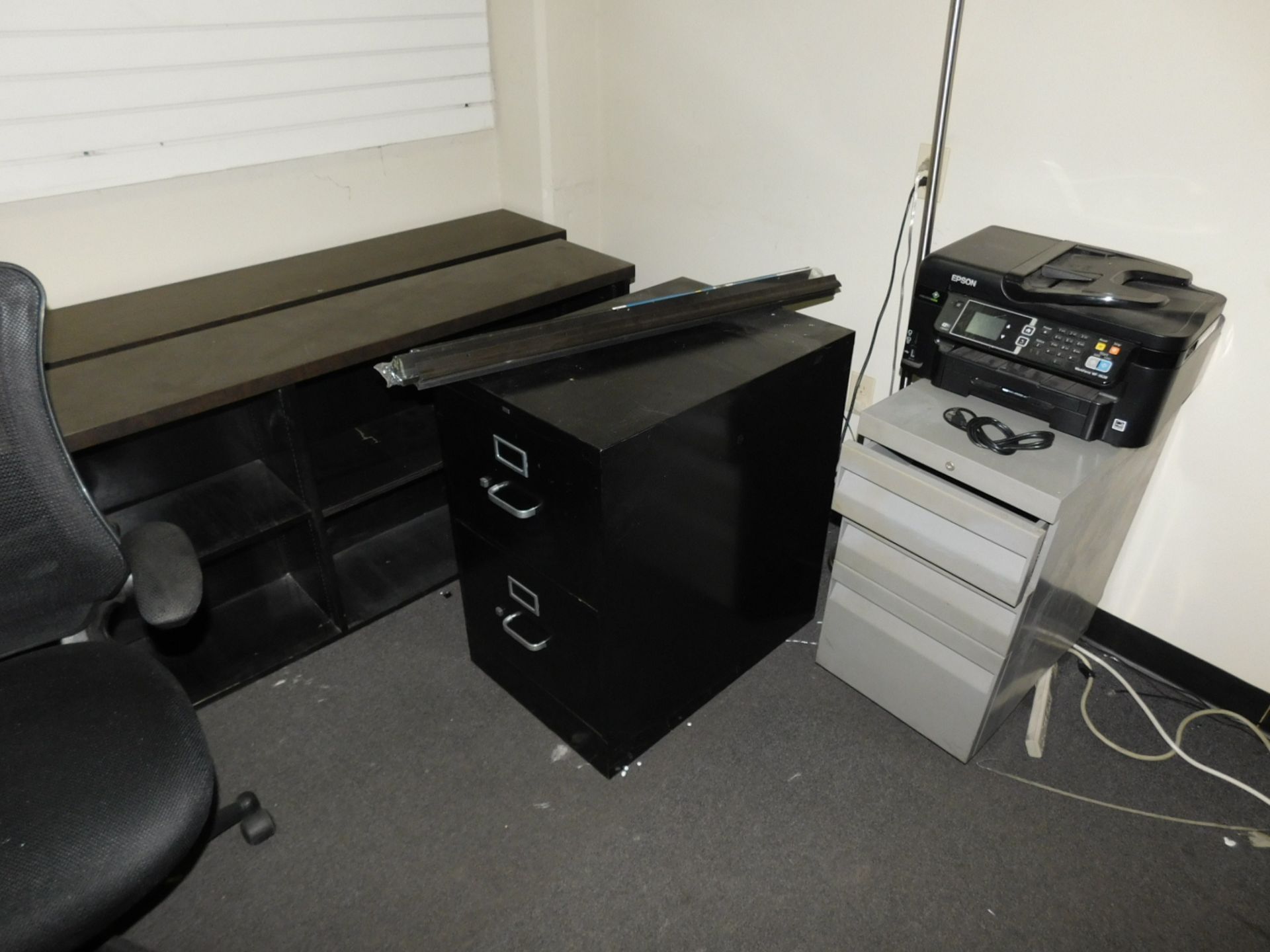 LOT - CONTENTS OF ROOM: FURNISHINGS, PRINTERS, MONITORS, PHONE, ETC. (COMPUTERS NOT INCLUDED) - Image 6 of 6