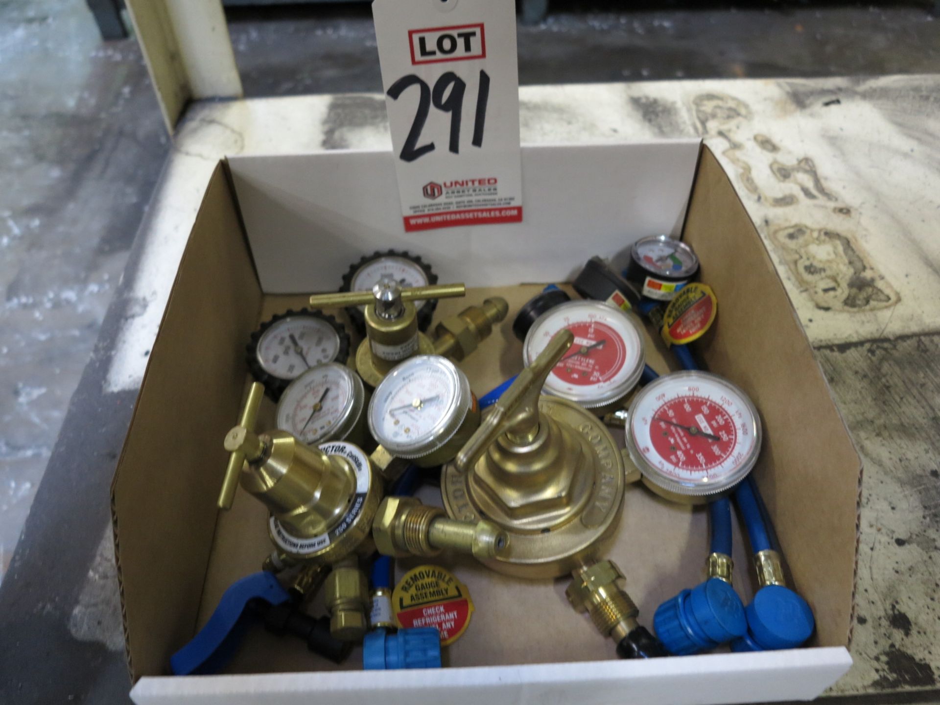 LOT - MISC GAUGES