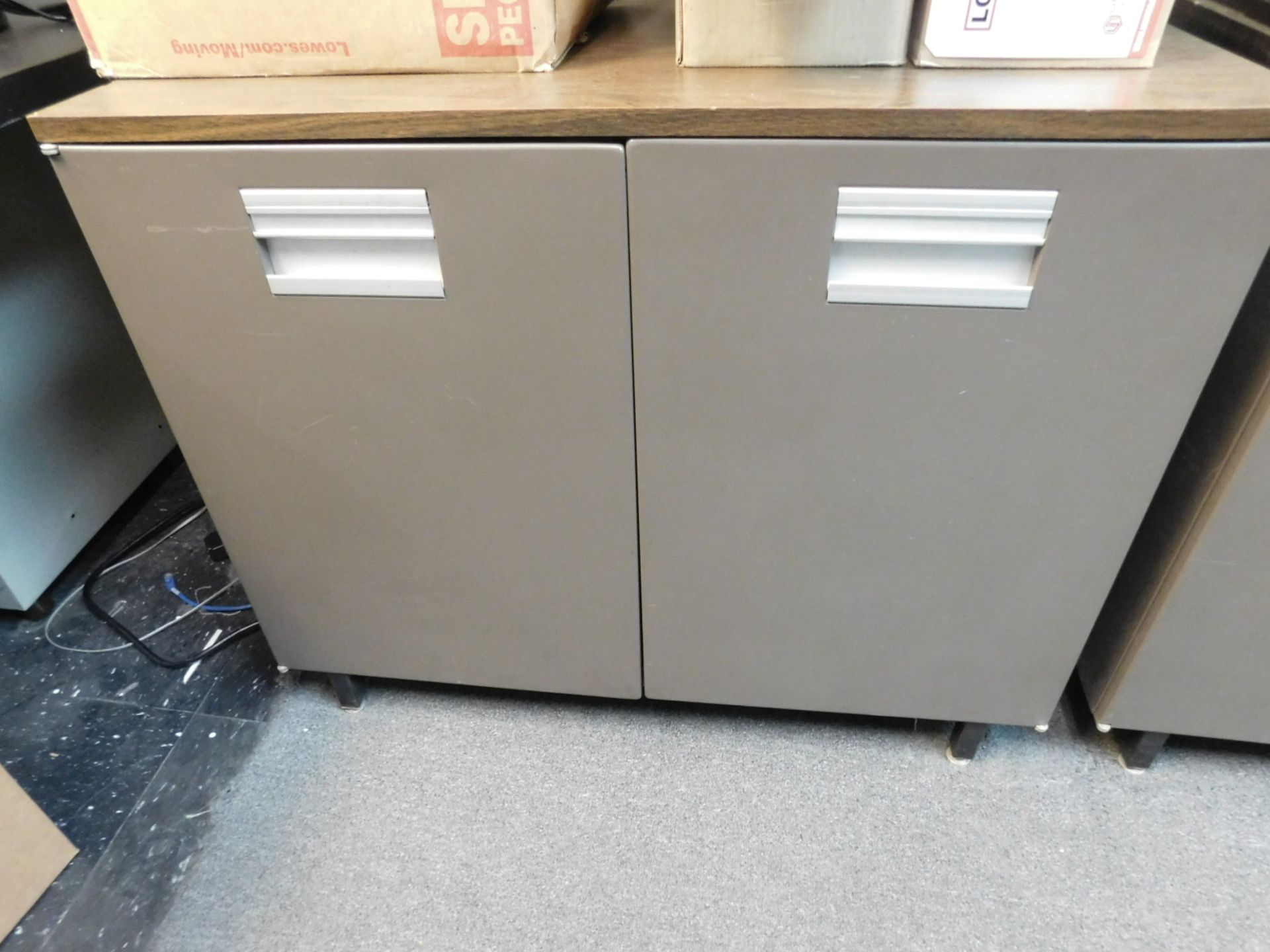 LOT - (3) LATERAL FILE CABINETS AND (3) 2-DOOR OFFICE STORAGE CABINETS - Image 4 of 6