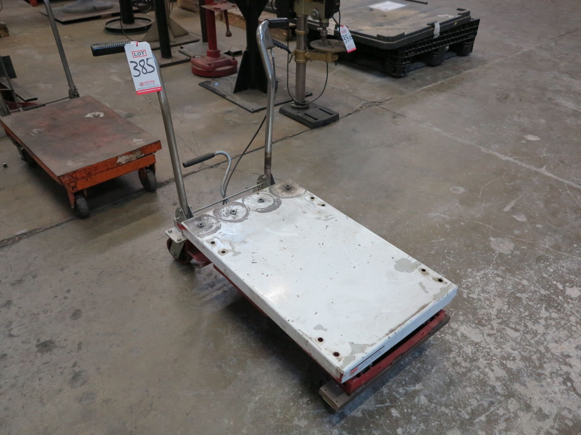 DAYTON 20" X 32" SCISSOR LIFT CART, MODEL 6W803J, 1,000 LB CAPACITY