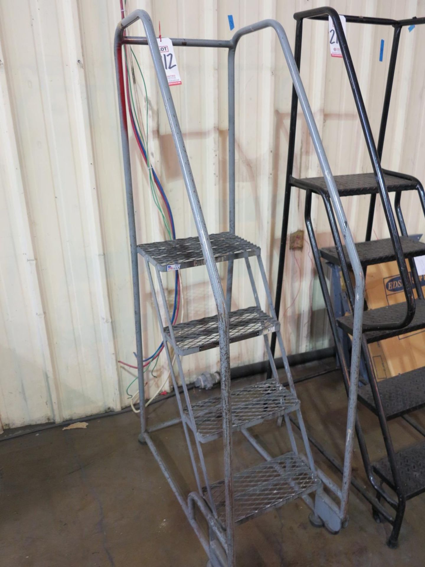 39-1/2" COTTERMAN STOCK LADDER