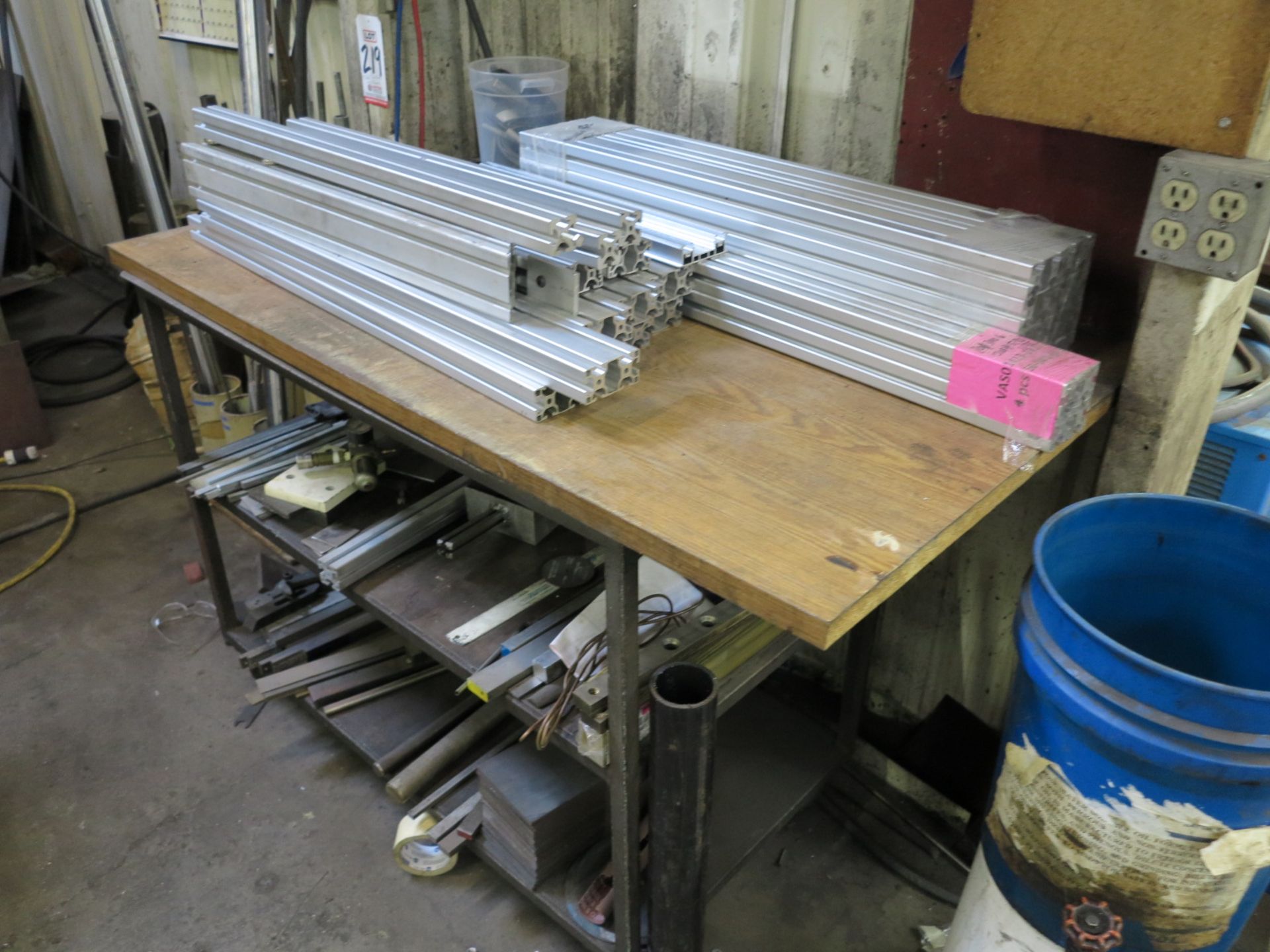 LOT - CART FULL OF SCRAP AND T-SLOT ALUMINUM FRAMING EXTRUSION AND THE BRASS, S.S. AND STEEL - Image 2 of 4