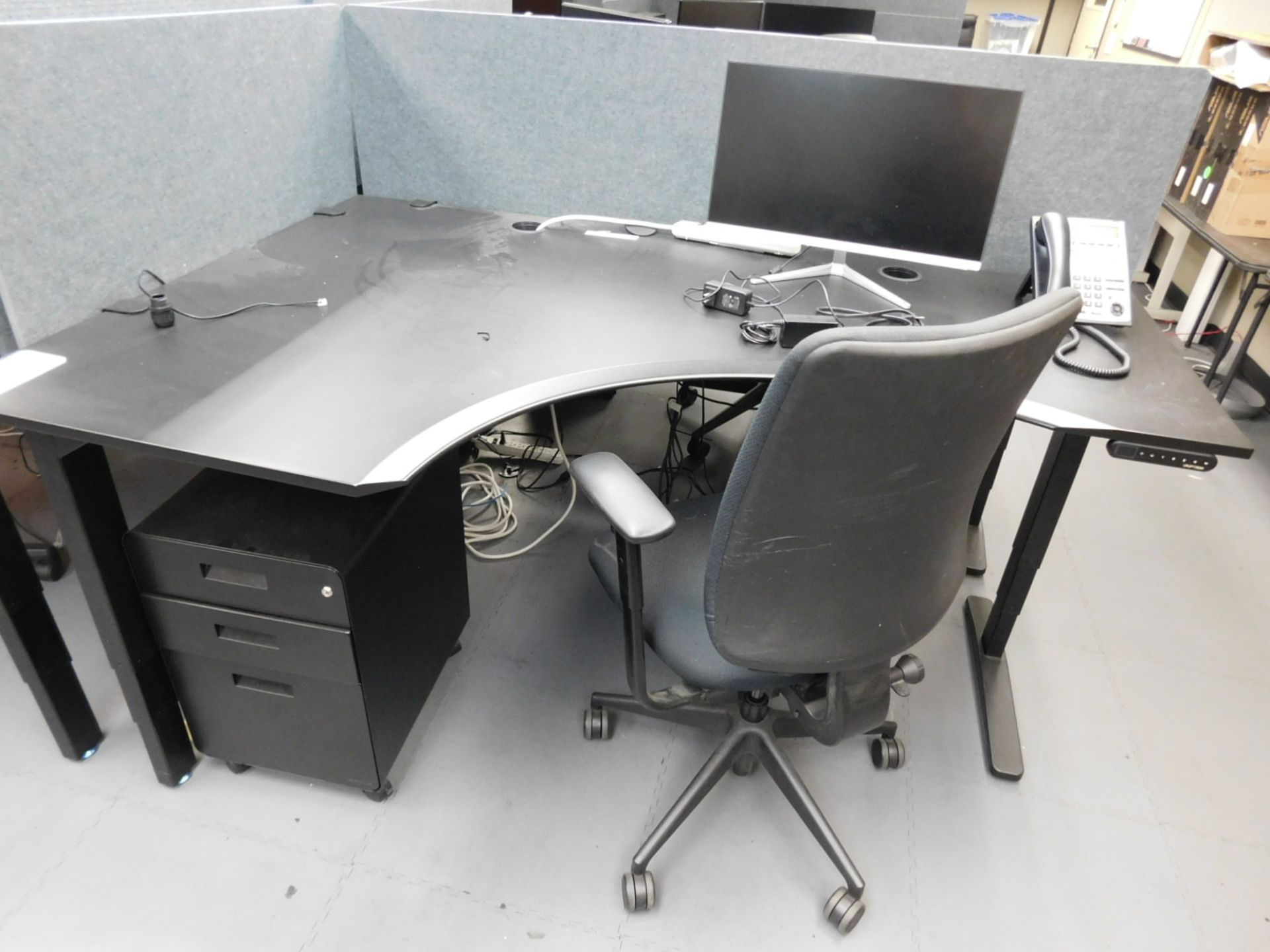 LOT - (2) UPLIFT DESK UNITS (COMPUTERS NOT INCLUDED)