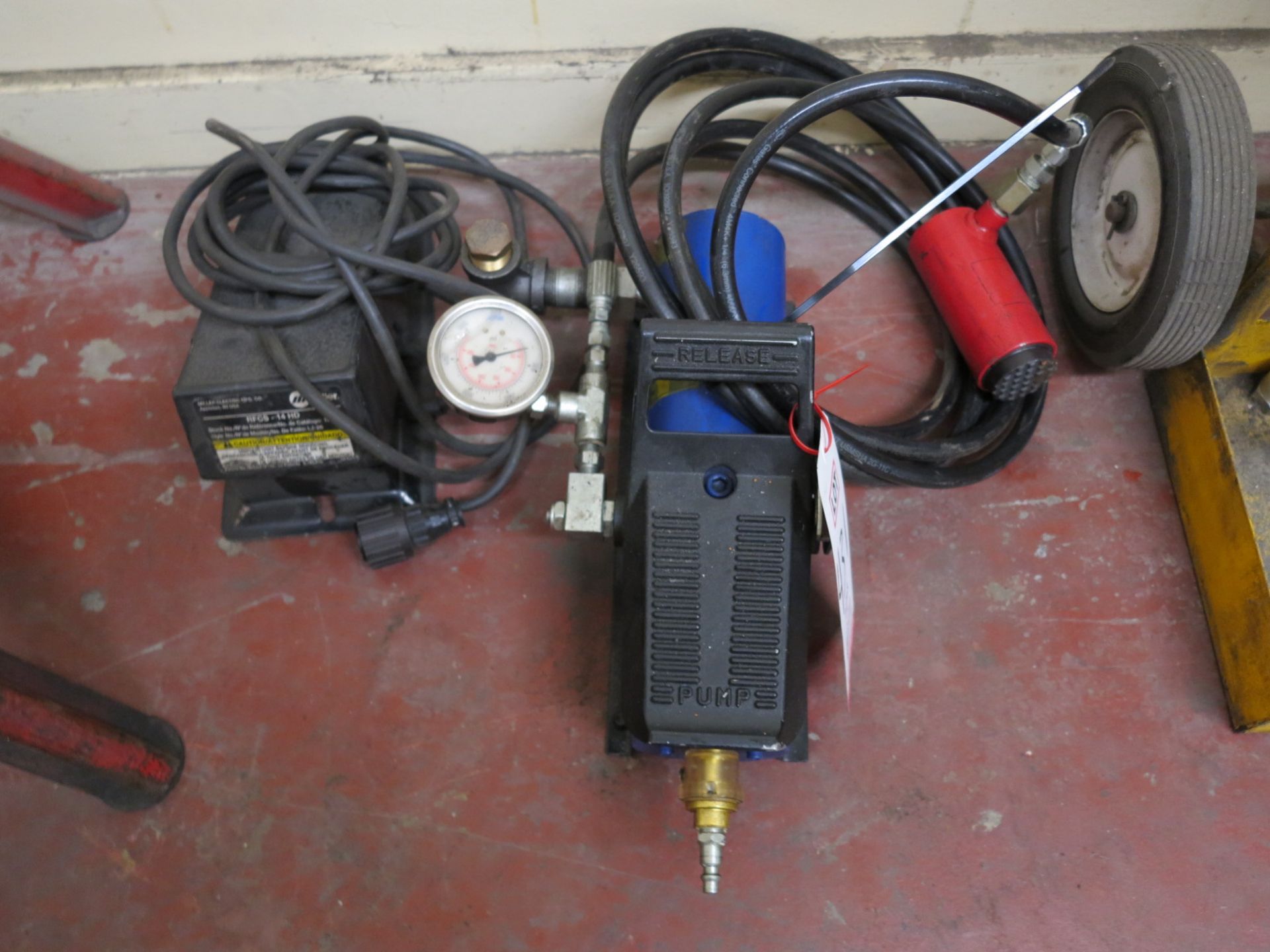 LOT - AIR-HYDRAULIC FOOT PUMP & RAM, PLUS MILLER WELDING PEDAL