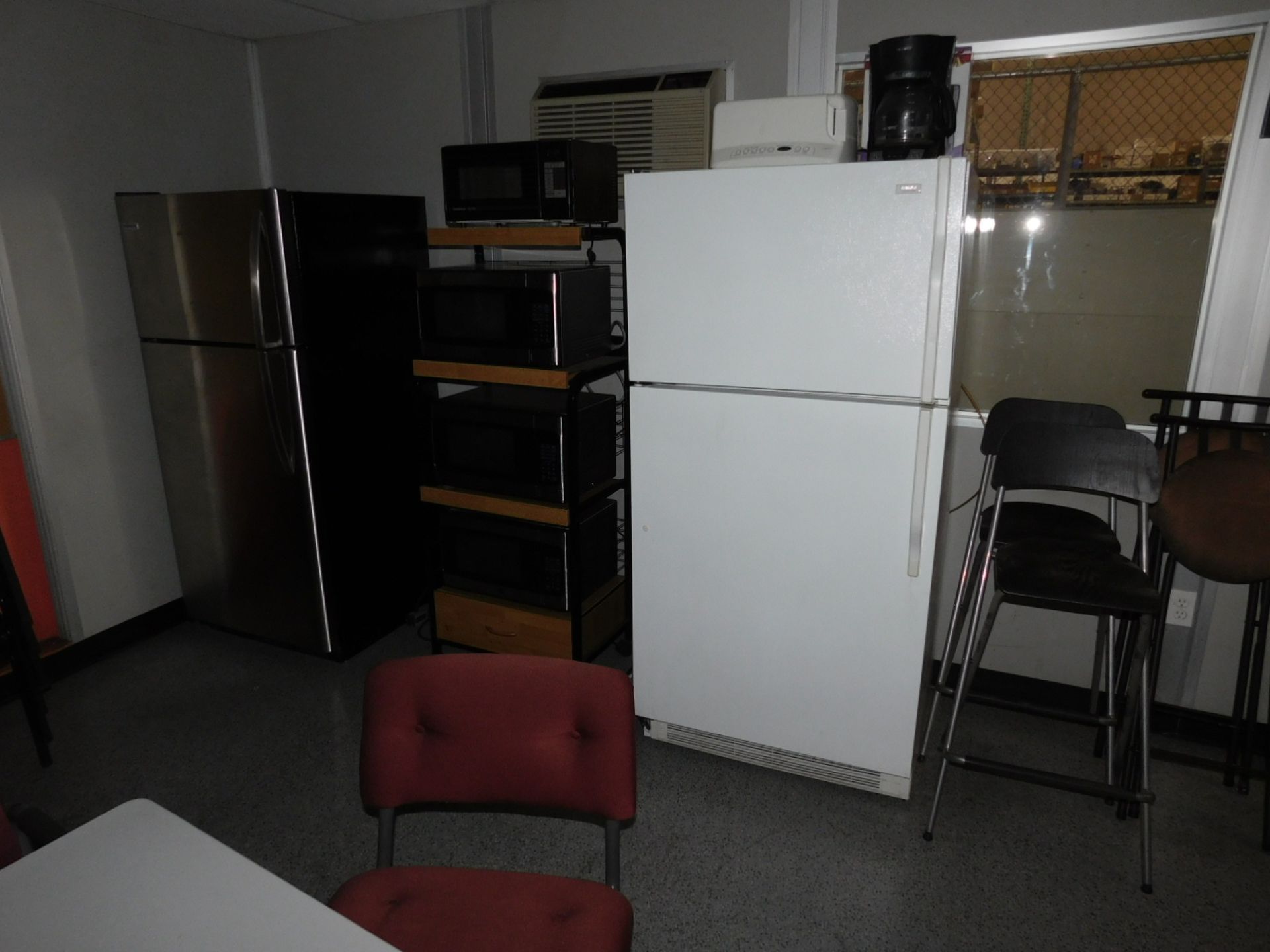 LOT - CONTENTS OF BREAKROOM, TO INCLUDE: TABLES, CHAIRS, (2) REFRIGERATORS AND (4) MICROWAVE - Image 3 of 3