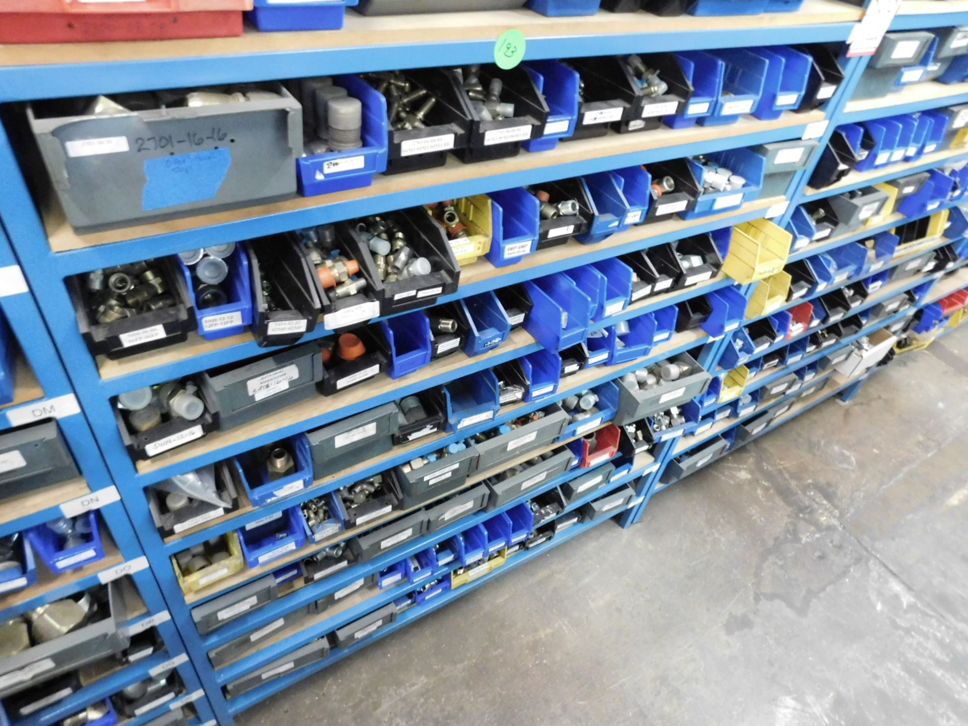 LOT - (4) SECTIONS OF SHELVING, W/ CONTENTS TO INCLUDE: PLUMBING VALVES, FITTINGS, HYDRAULIC & - Image 6 of 10