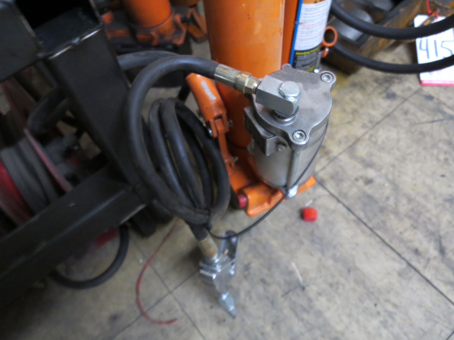 LOT - (3) 8-TON AIR JACKS AND (1) SMALLER JACK - Image 2 of 2