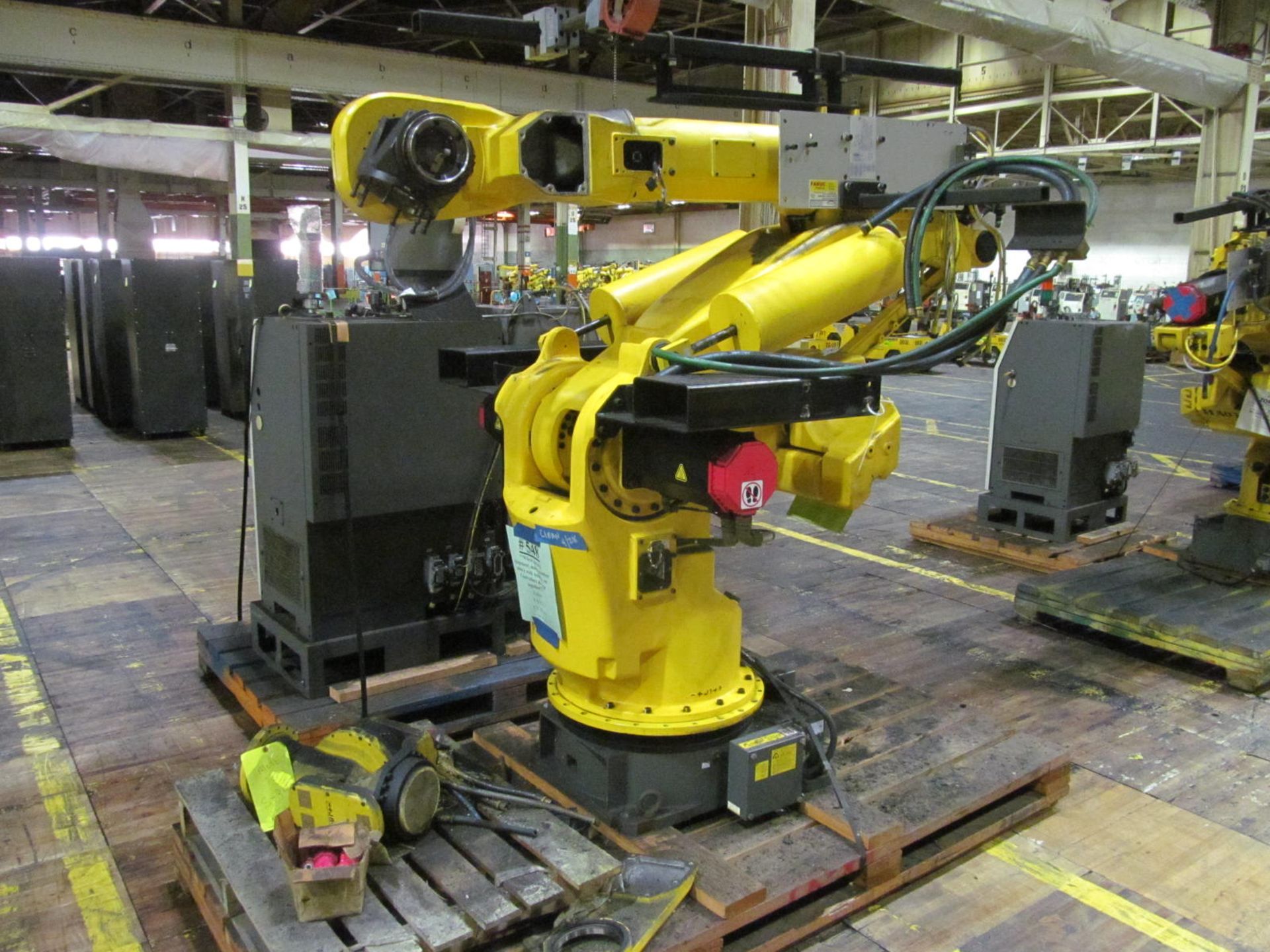 6-AXIS FANUC S-420iW ROBOT, S/N R01903555 (2001), TYPE A05B-1313-B503, R-J2 CONTROL, (LOC.-M23) - Image 2 of 4