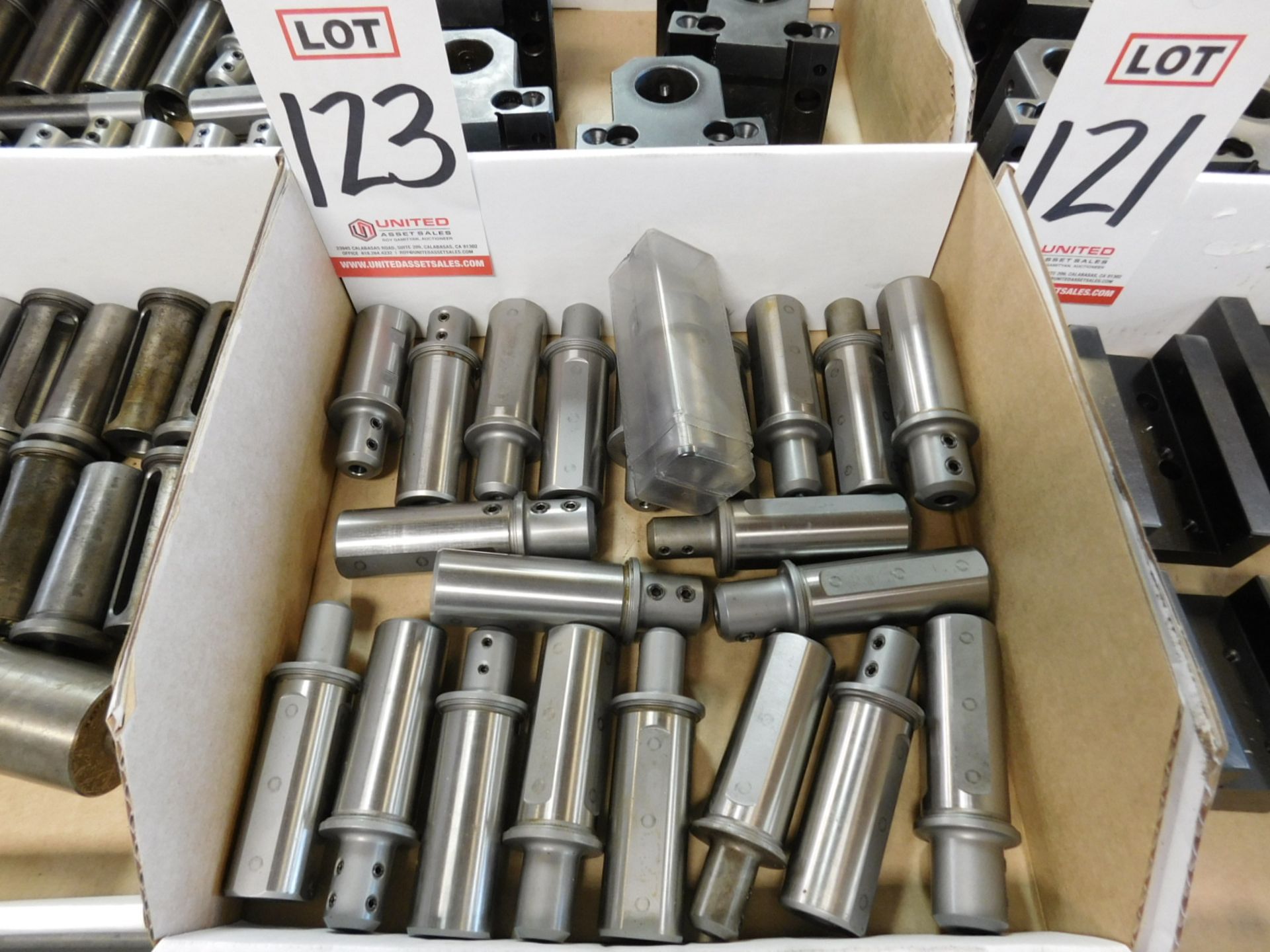 LOT - BORING TOOL HOLDERS