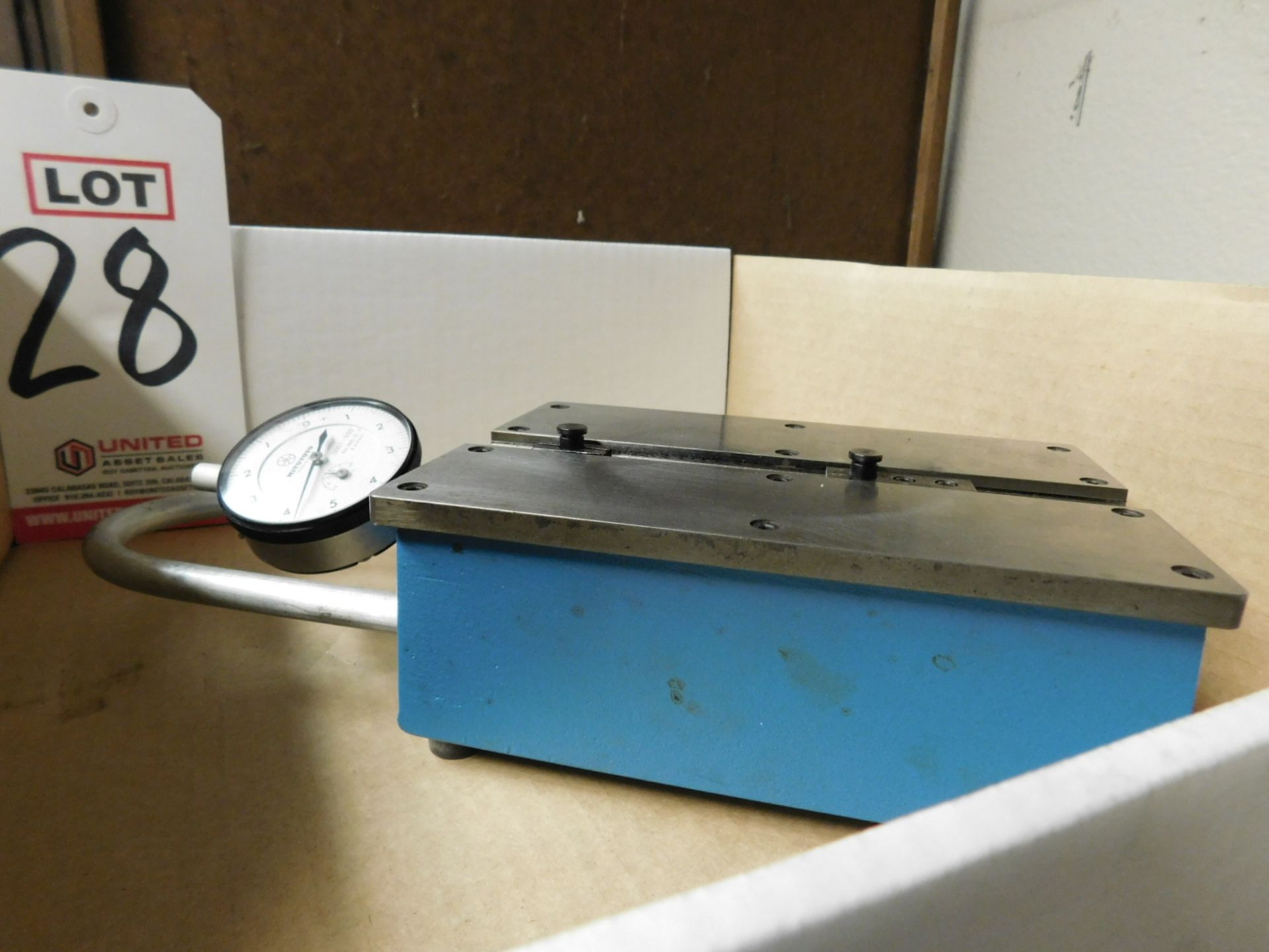 DIAL INDICATOR ON SMALL SURFACE PLATE - Image 2 of 2