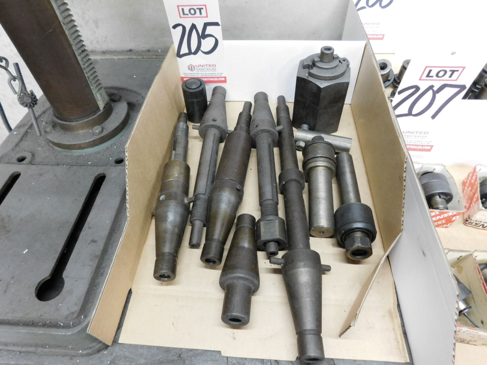 LOT - LATHE TOOLING