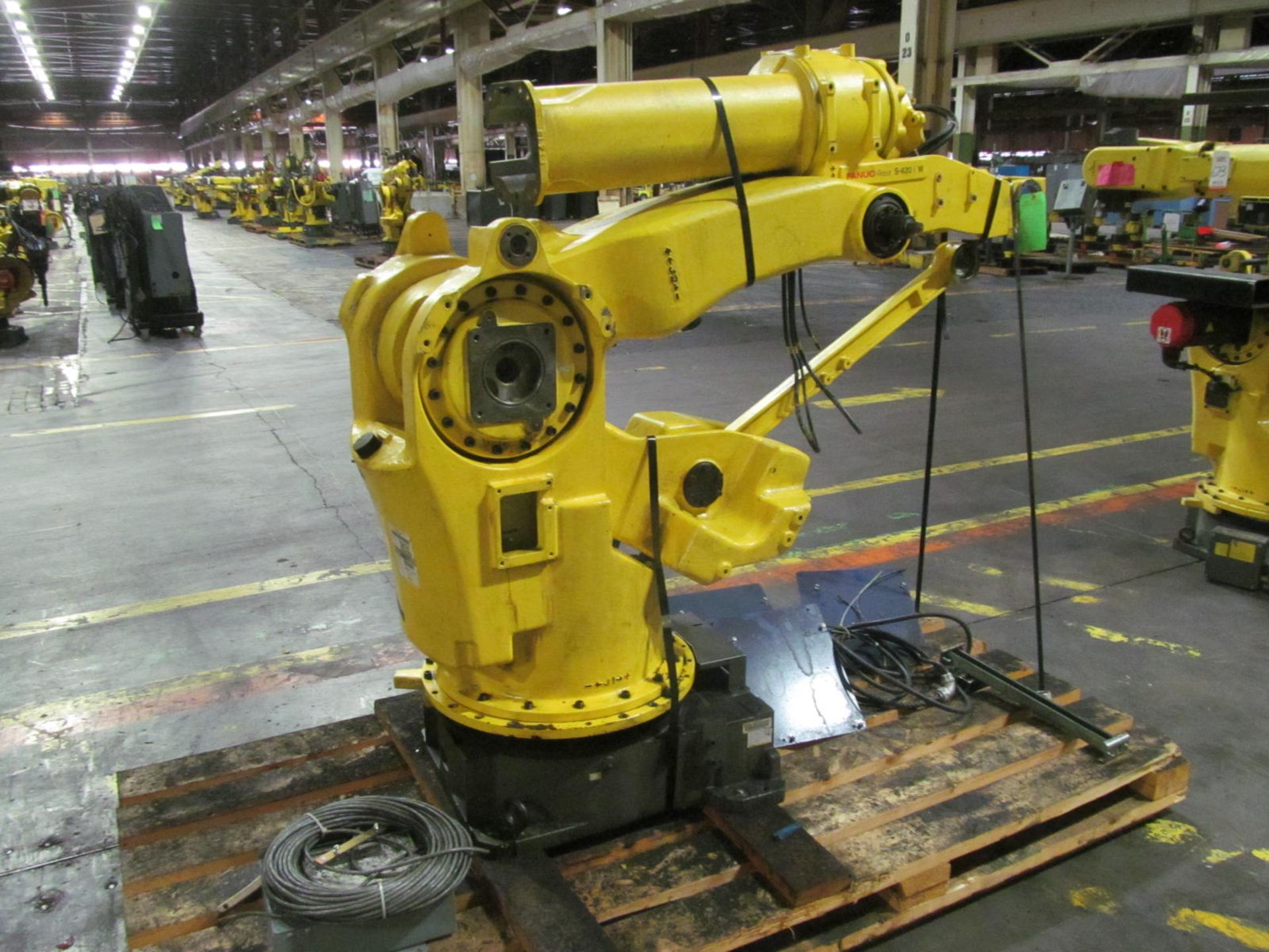 6-AXIS FANUC S420iW ROBOT, S/N R99203632 (1999), TYPE A05B-1313-B503, F-40163, (LOC.-P23) - Image 2 of 2