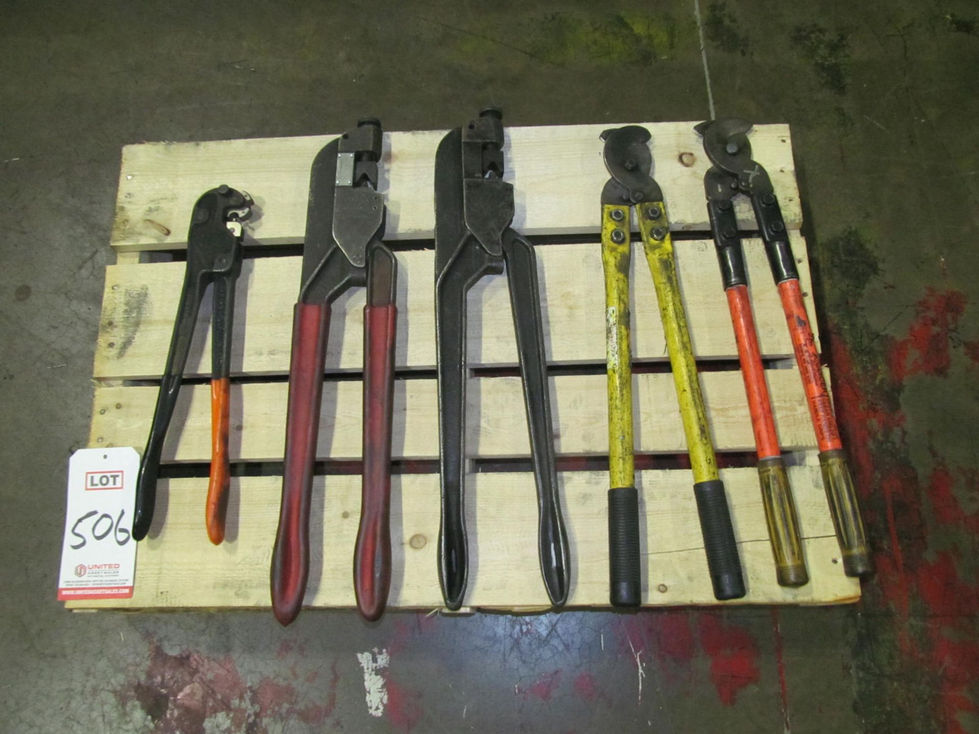 LOT - ASSORTED CABLE CUTTERS & CRIMPERS (LOC. O25)
