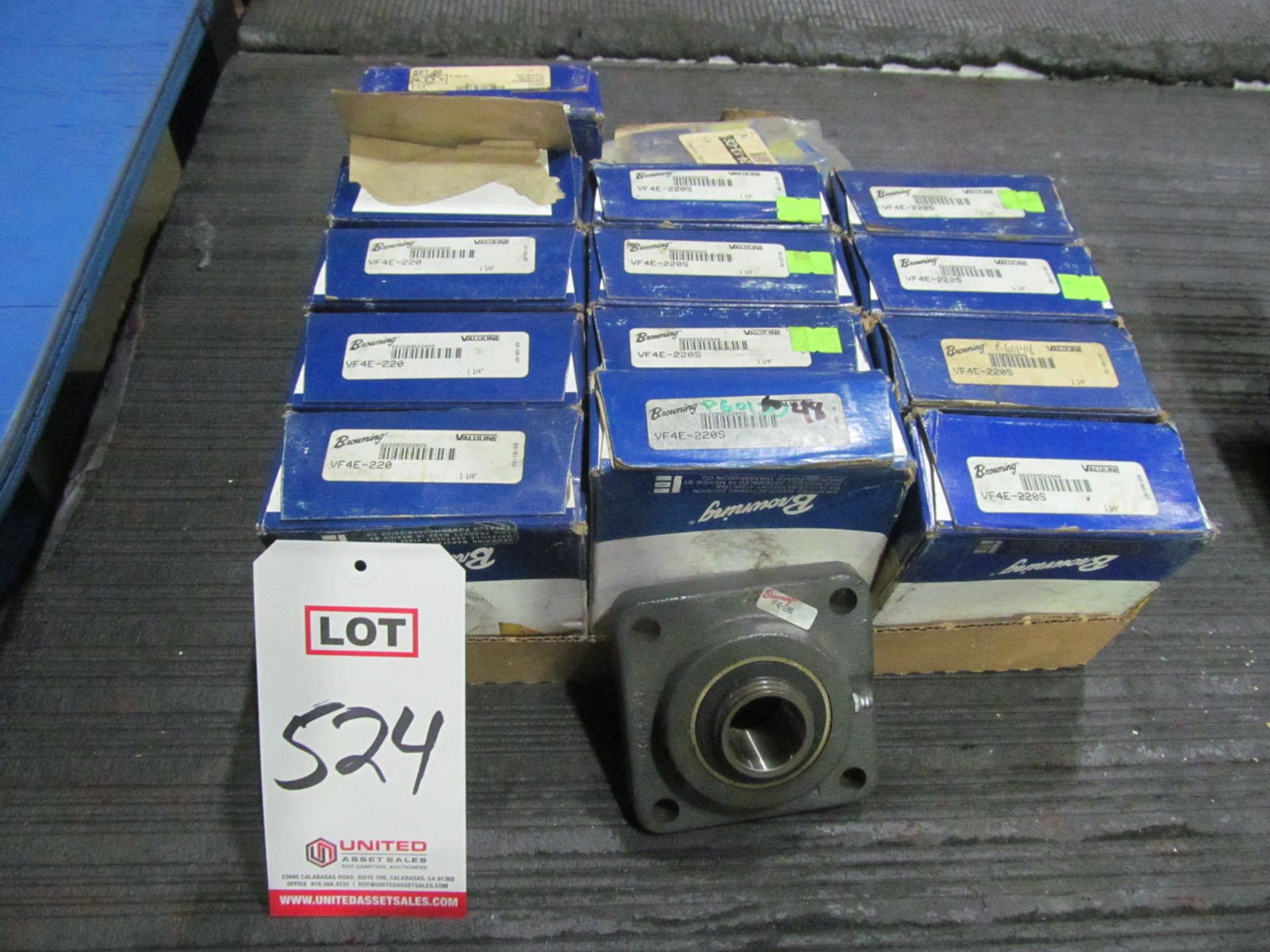 LOT - (14) 1 1/4" FLANGE BEARINGS (LOC. O25)