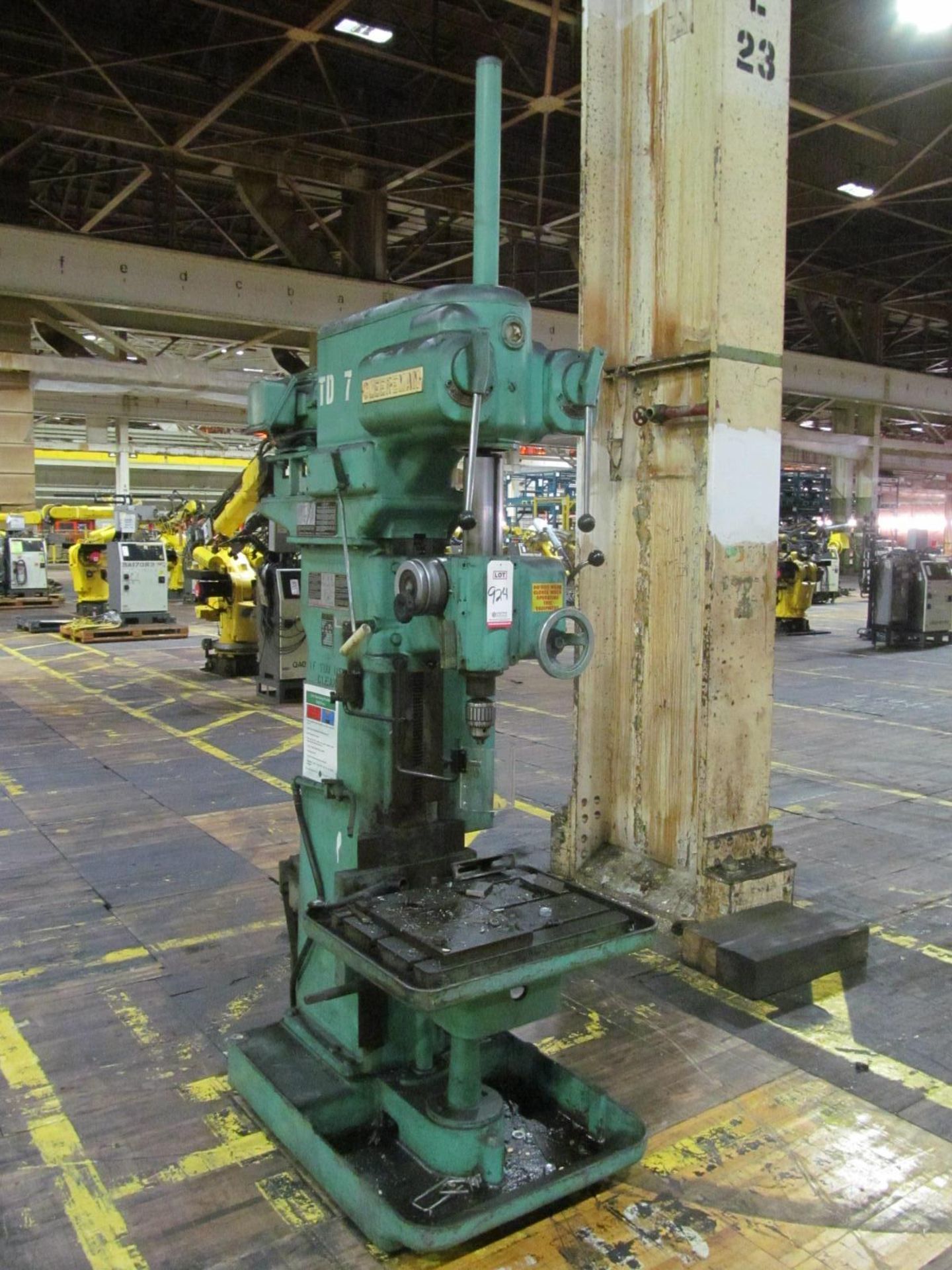 CLEERMAN 25C DRILL PRESS, S/N 1816, (12) SPINDLE SPEEDS 50-1000 RPM, 19" x 24" TABLE, 460 VOLT (LOC.