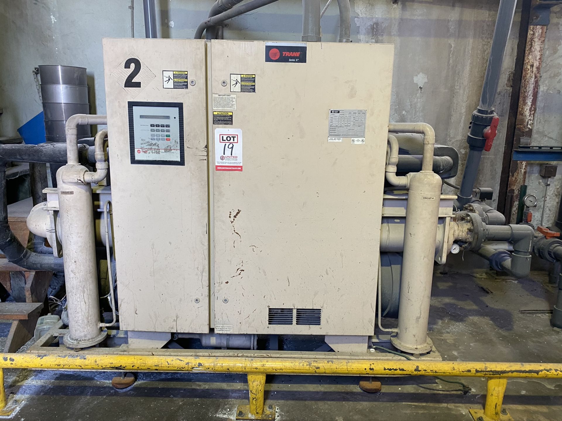 TRANE SERIES R CHILLER, MODEL RTWA090CYC01D3D0WT