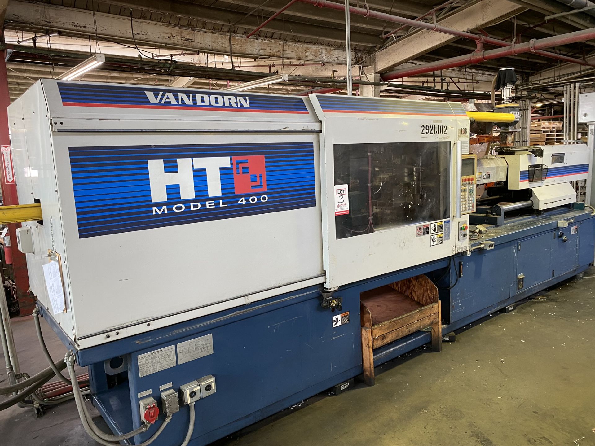 2001 VAN DORN 400 TON, MODEL 400HT1920-0777, PATHFINDER 3000 CNC CONTROL, 25.4 OZ SHOT SIZE, 37” X - Image 2 of 10