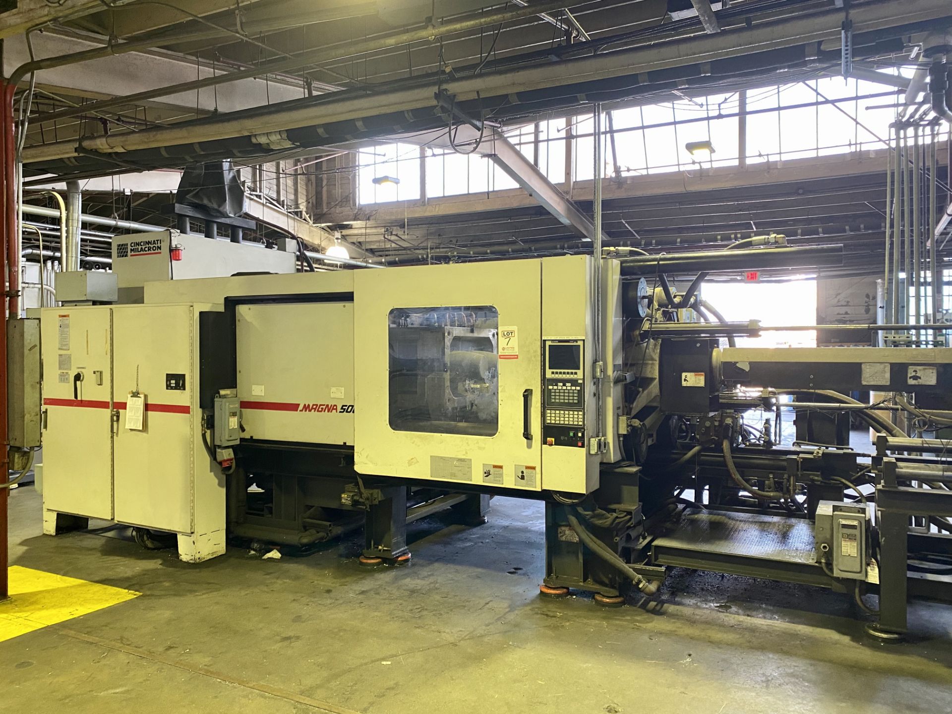 1998 CINCINNATI MILACRON MAGNA, 500 TON, MODEL MH 5000-85, CAMAC 486C CNC CONTROL, 85 OZ SHOT