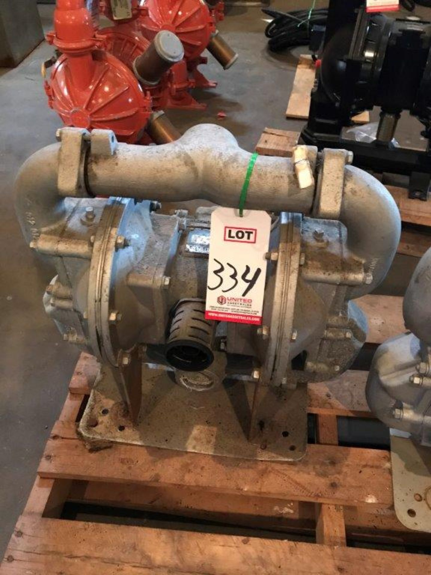 SAND PIPER, MODEL SA2-A PNEUMATIC DIAPHRAGM PUMP