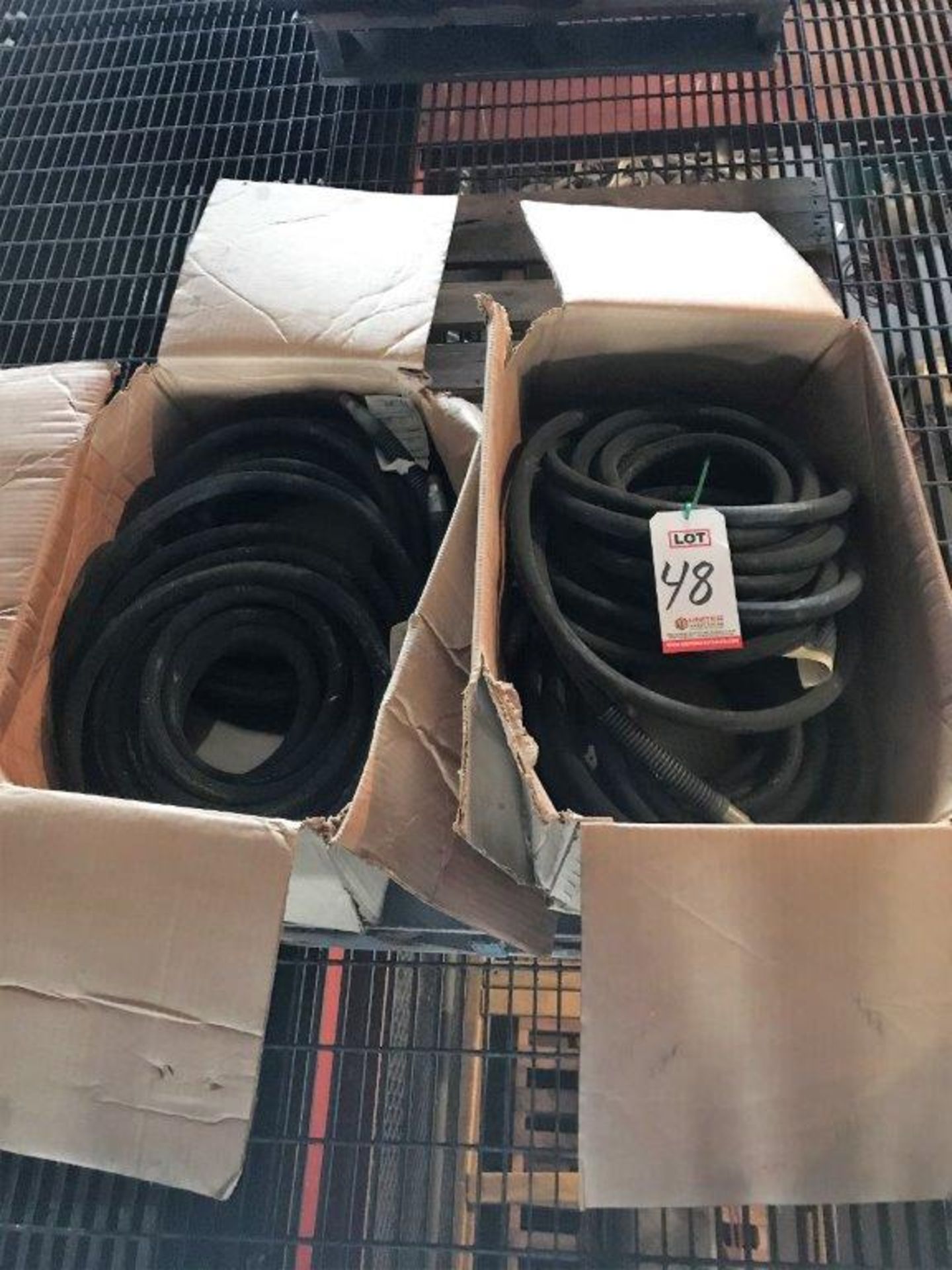 LOT - ASSORTED ENERPAC HYDRAULIC HOSE