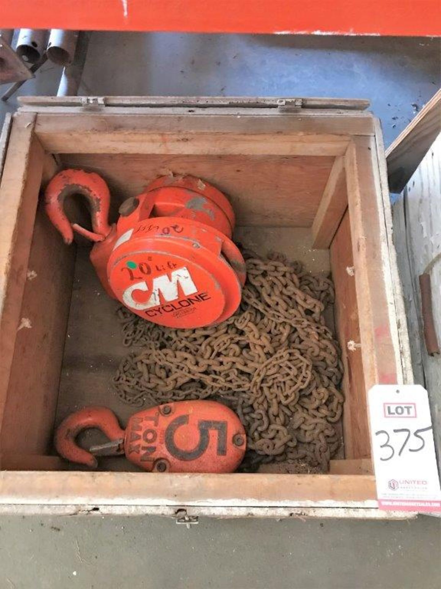 CM 5 TON CHAIN HOIST 20' LIFT