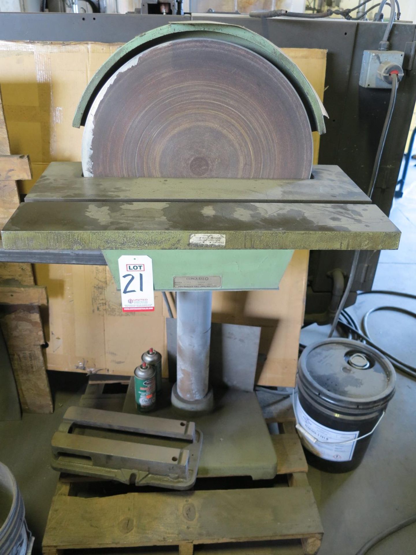 20" PEDESTAL DISC GRINDER, 2 HP, 1730 RPM, 208-230/460V, 3 PHASE, 27-1/2" X 10-1/2" TILT TABLE,