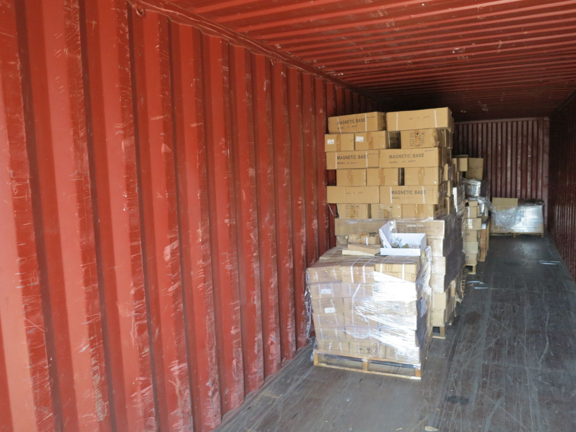 40' SHIPPING CONTAINER, CONTENTS NOT INCLUDED - Image 3 of 3