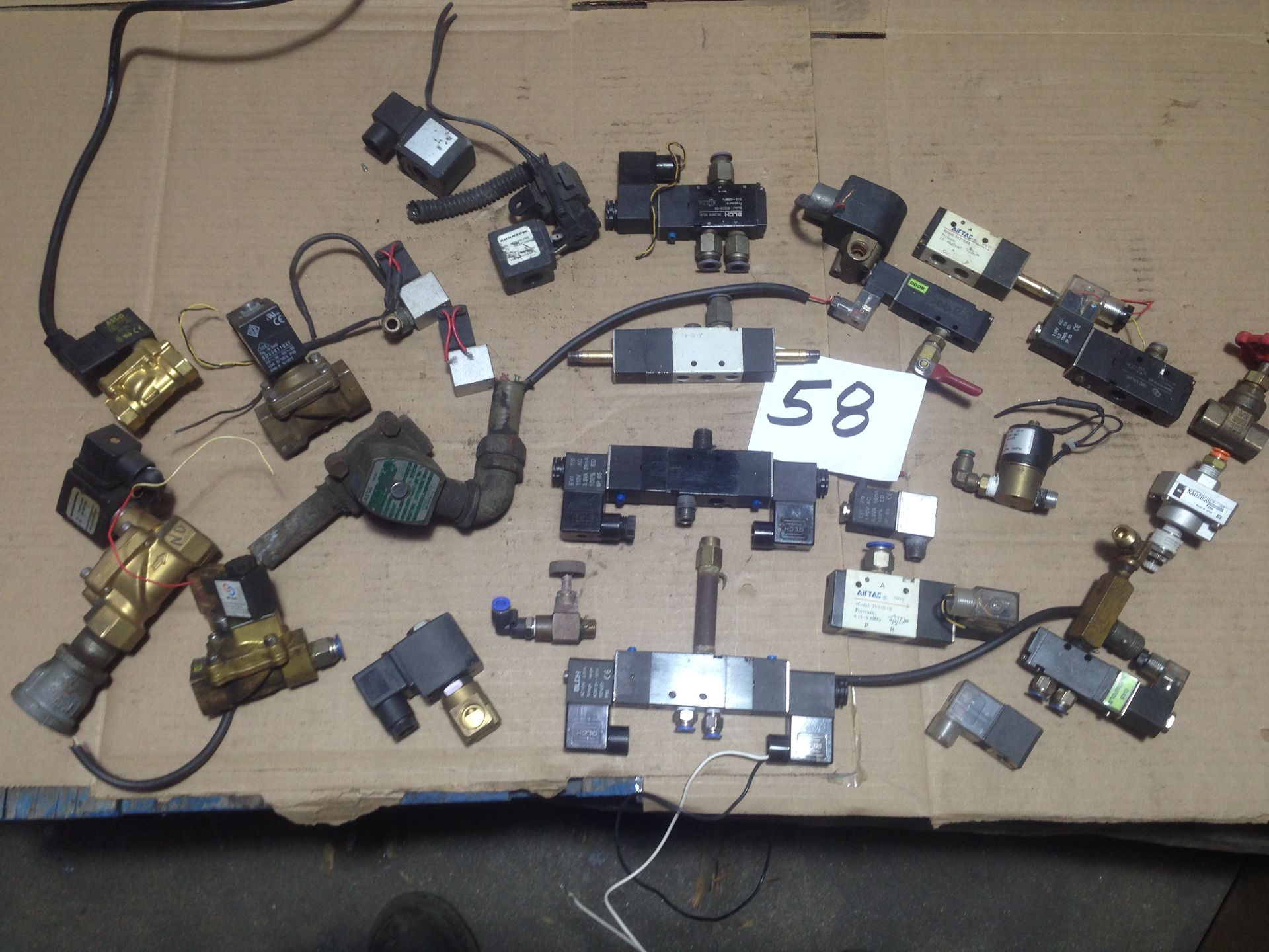 LOT - ASSORTMENT OF 110V SOLENOID VALVES (USED, WORKING CONDITION)