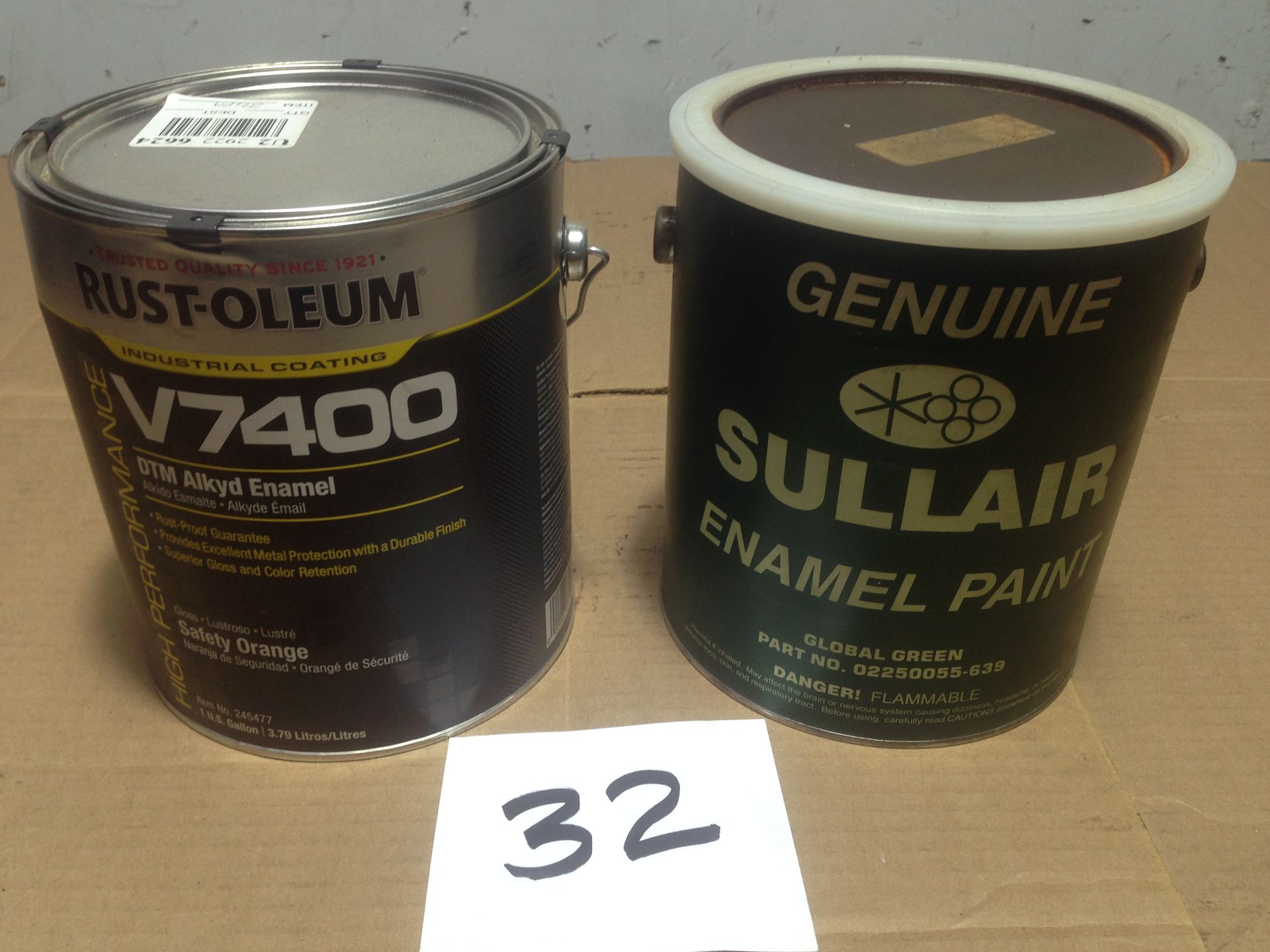 LOT - (1) GALLON SULLAIR GREEN COMPRESSOR PAINT (NEW) AND (1) GALLON RUSTOLEUM SAFETY ORANGE