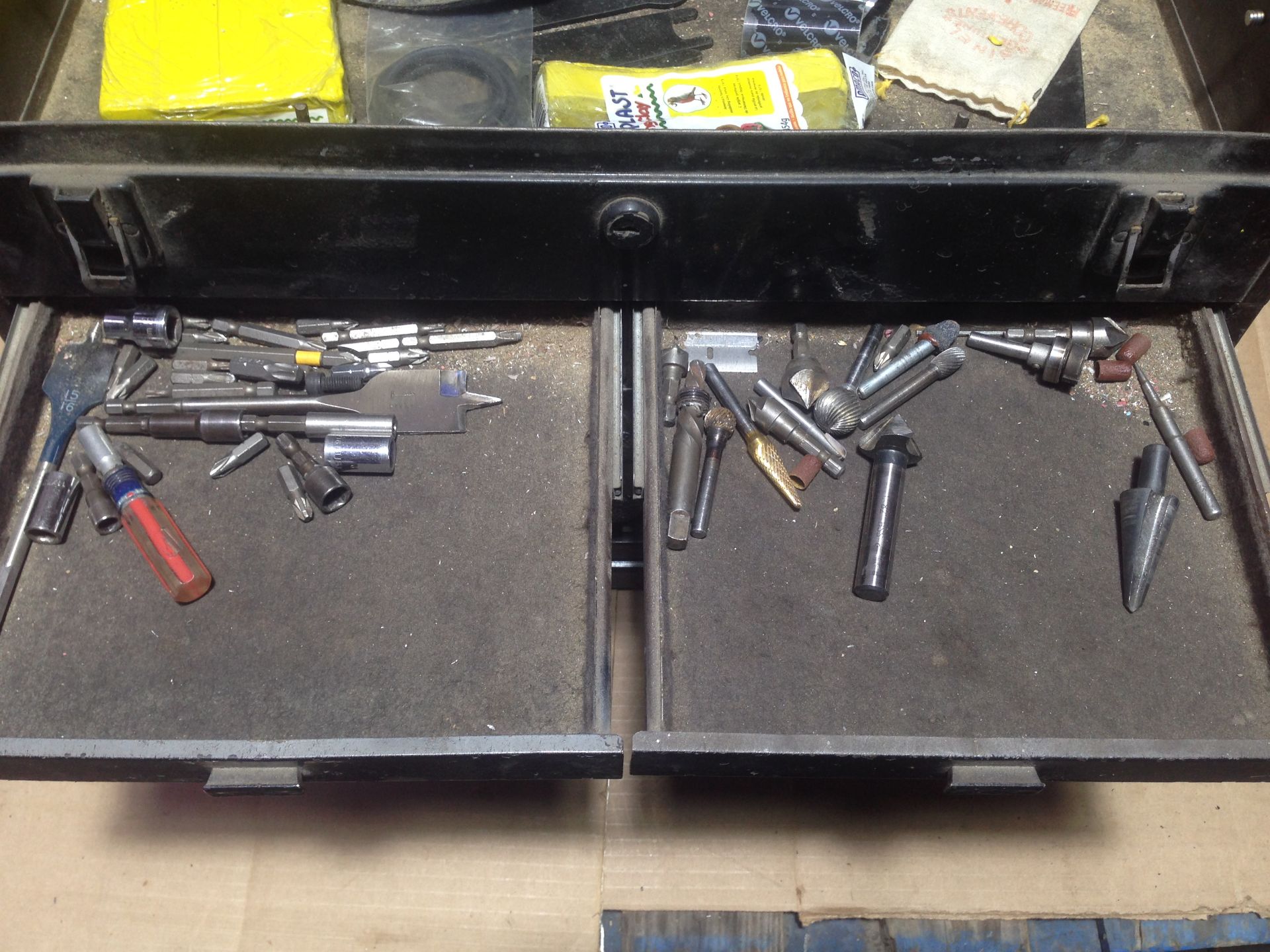 LOT - 7-DRAWER KENNEDY TOOL BOX, W/ CONTENTS TO INCLUDE: BORING BITS, SPADE BITS, COLLARS, ETC. - Image 3 of 6