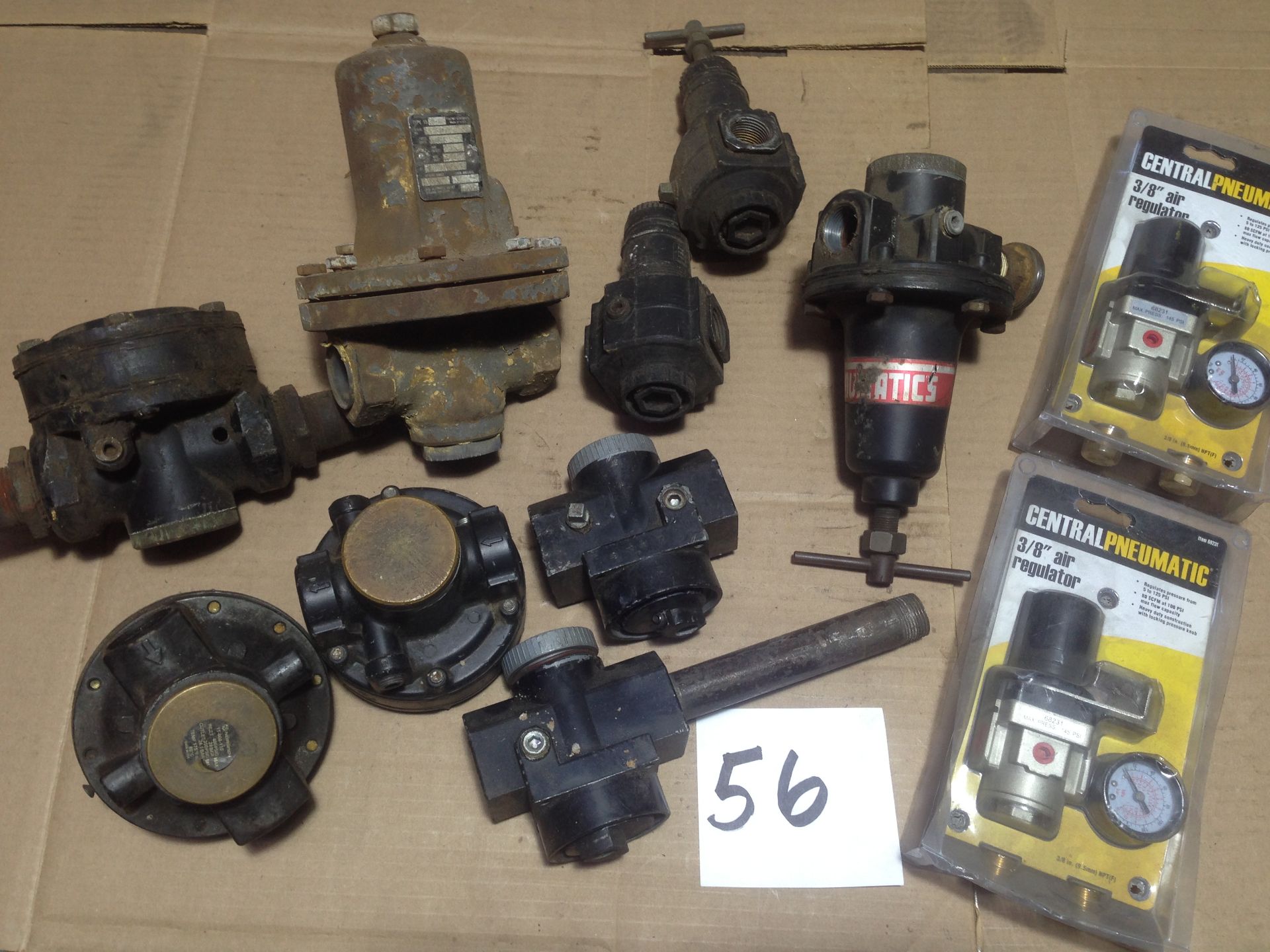 LOT - (2) NEW PANEL MOUNT PRESSURE REGULATORS AND ASSORTED PILOT PRESSURE REGULATORS (USED,